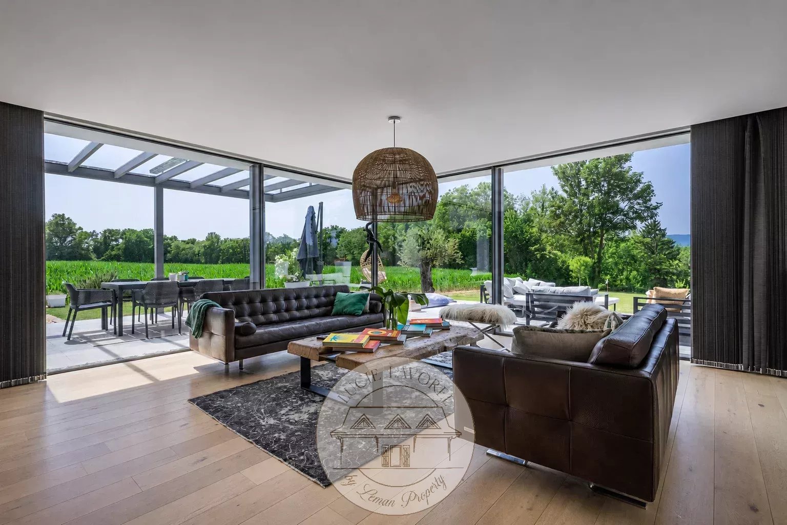 Stunning modern house in an exceptional setting