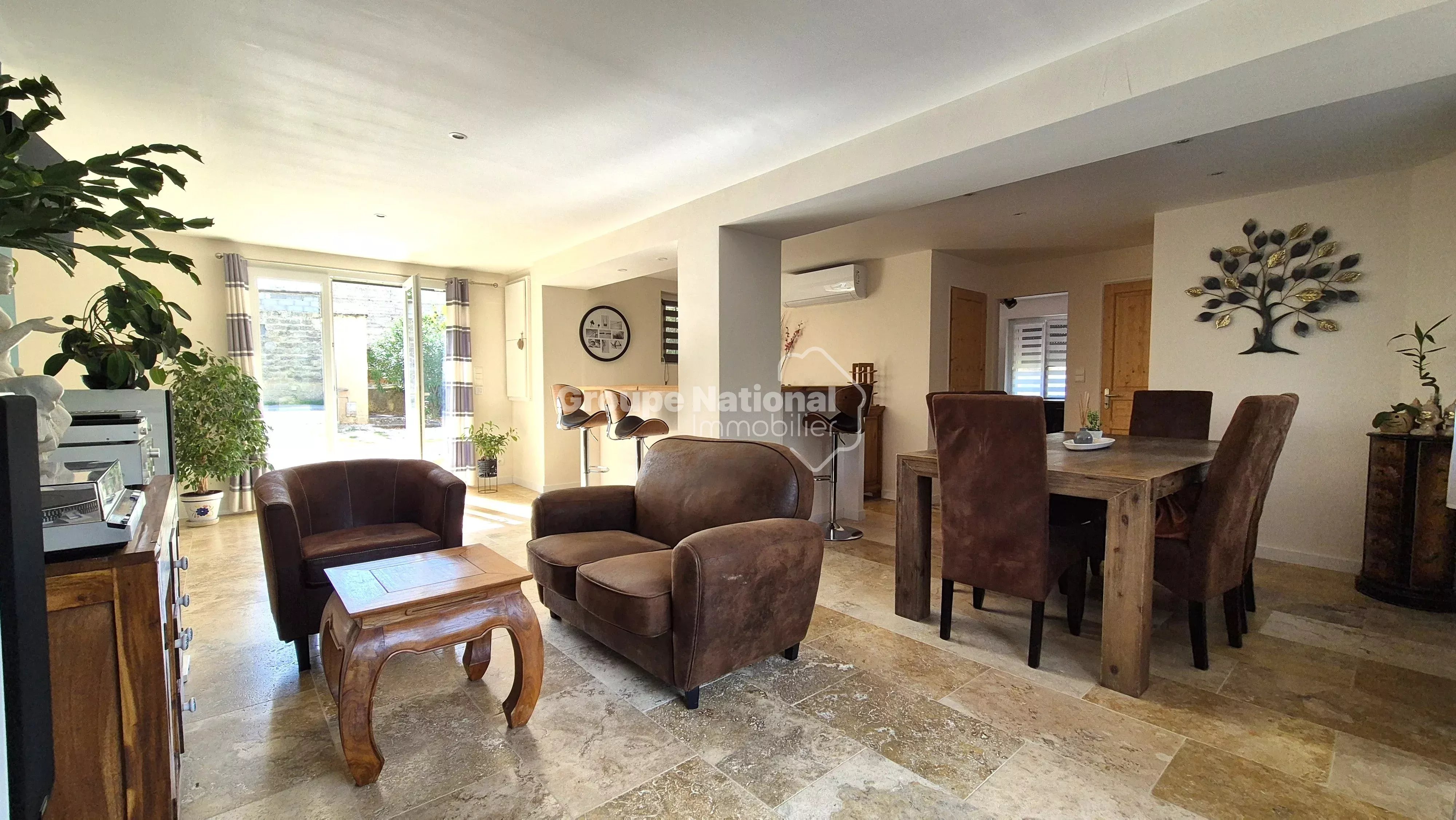 AUBIGNAN - MAISON SUR 2703 M² DE TERRAIN