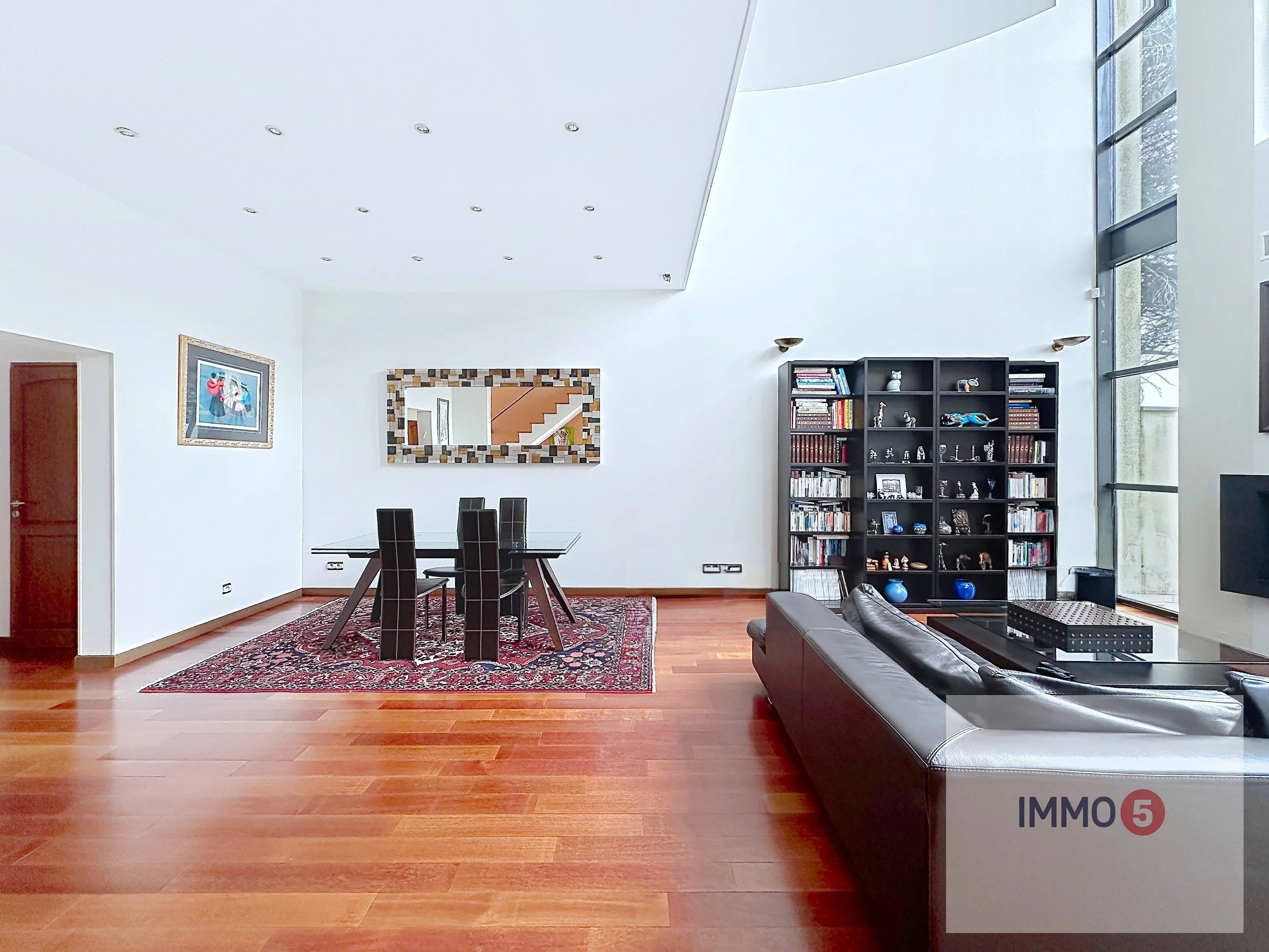 EXCEPTIONAL CITY CENTRE - MAGNIFICENT ARCHITECT-DESIGNED HOUSE - HIGH STANDING!