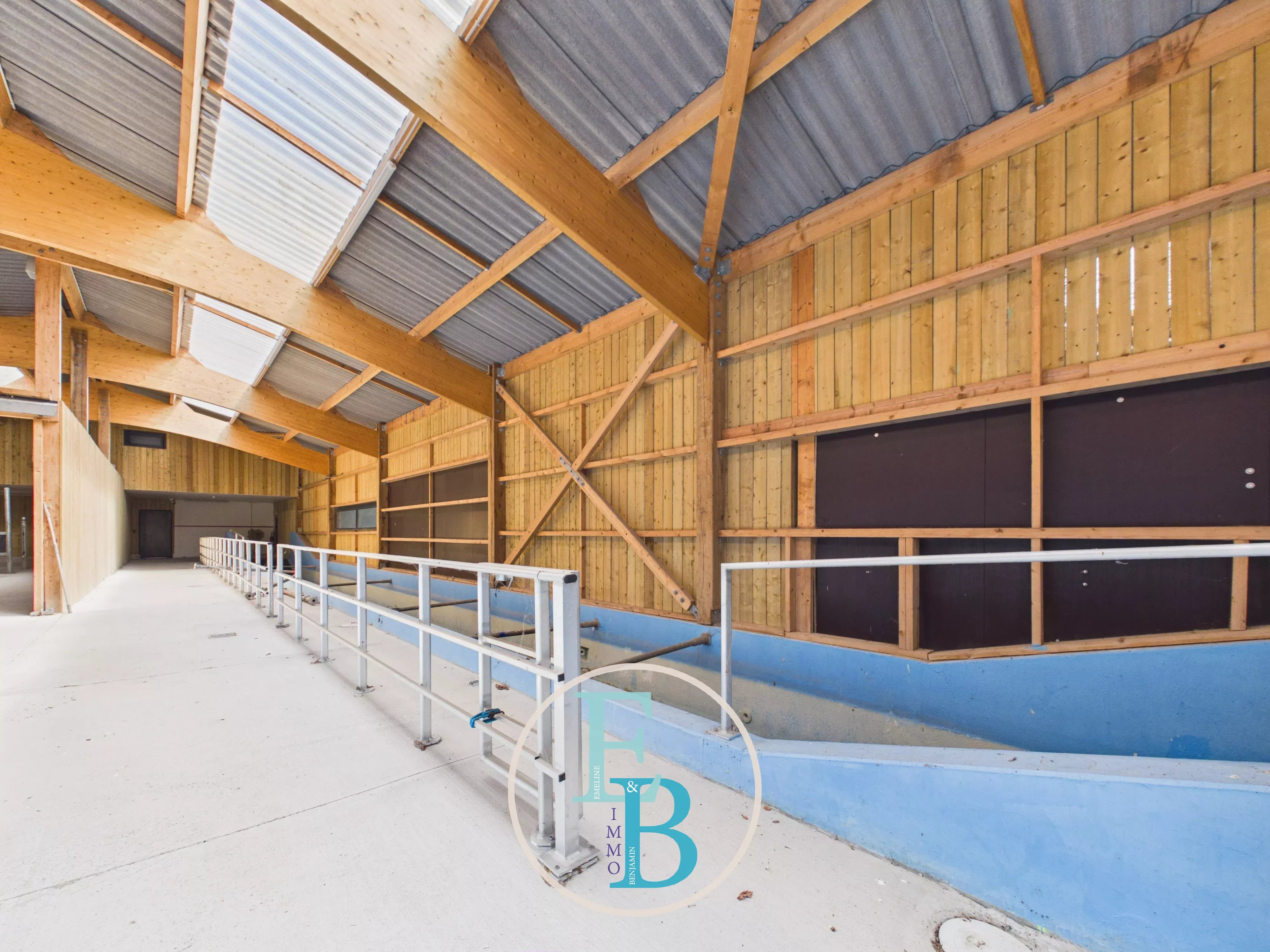 GRANGUES (PAYS D'AUGE) - CENTRE D'ENTRAINEMENT ET DE REEDUCATION EQUIN AVEC BALNEOTHERAPIE