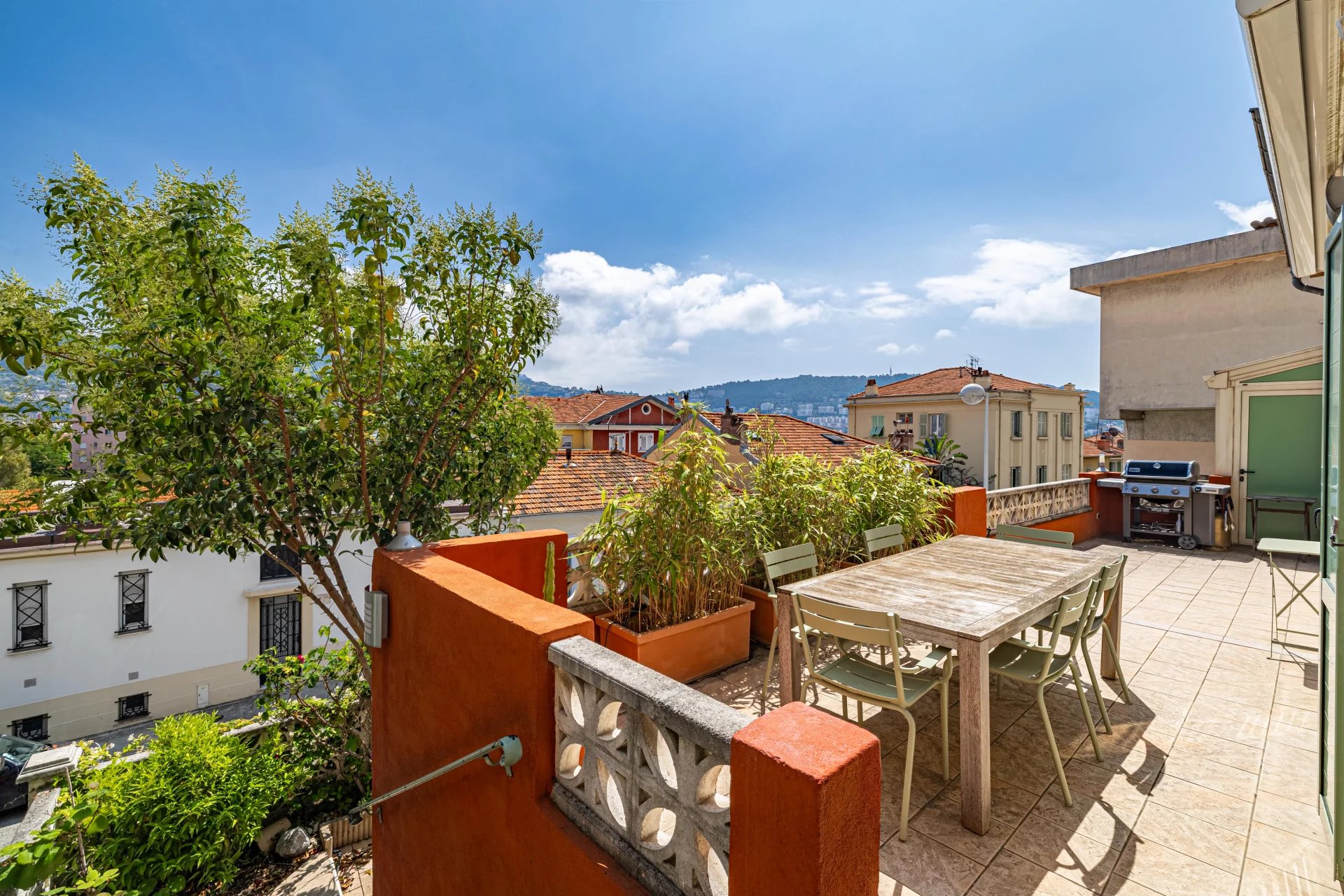 Nice - Bas Cimiez - Maison 170m² avec 4 chambres, terrasses et garage