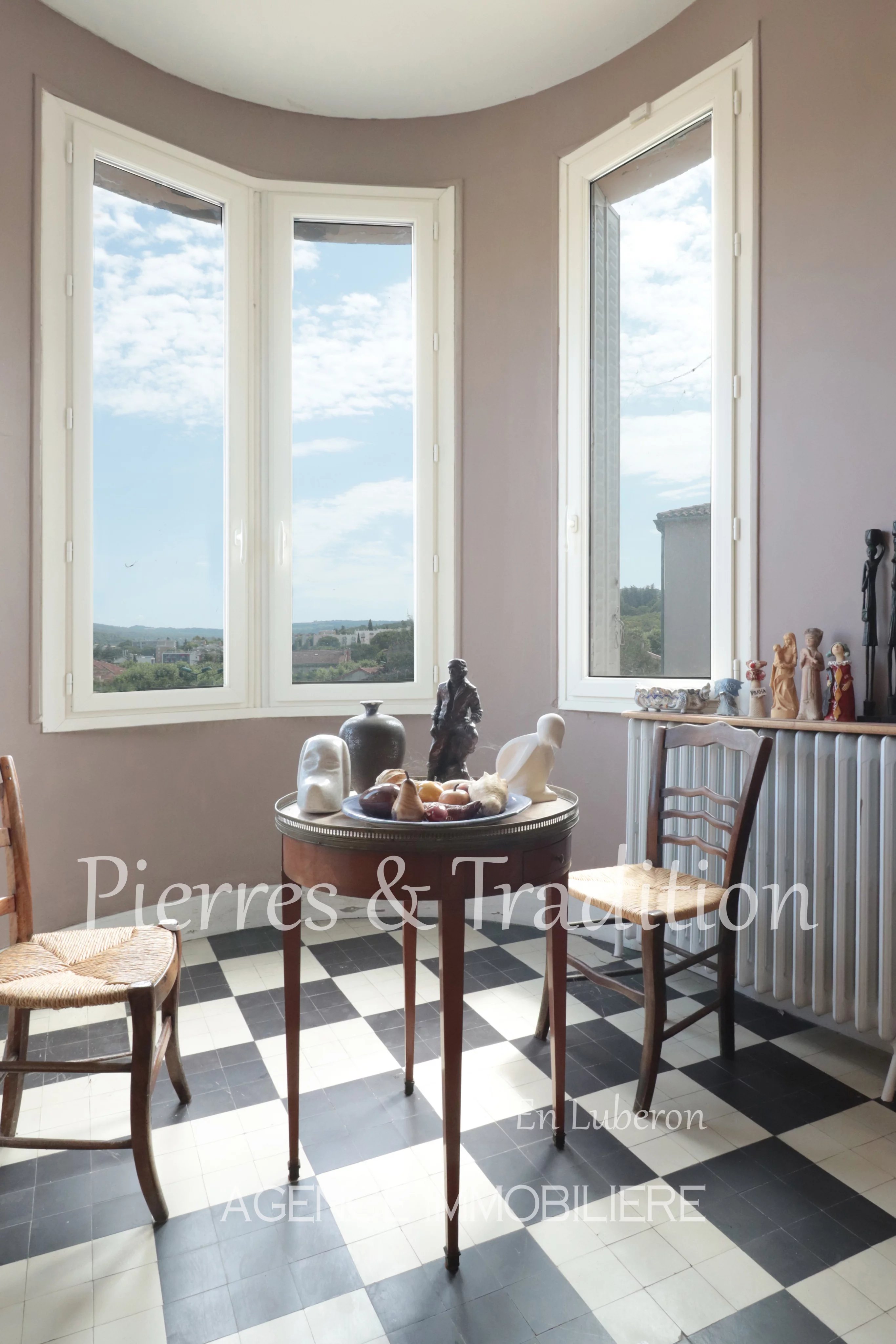 Exclusivité ! Magnifique propriété Aptésienne avec jardin et vue