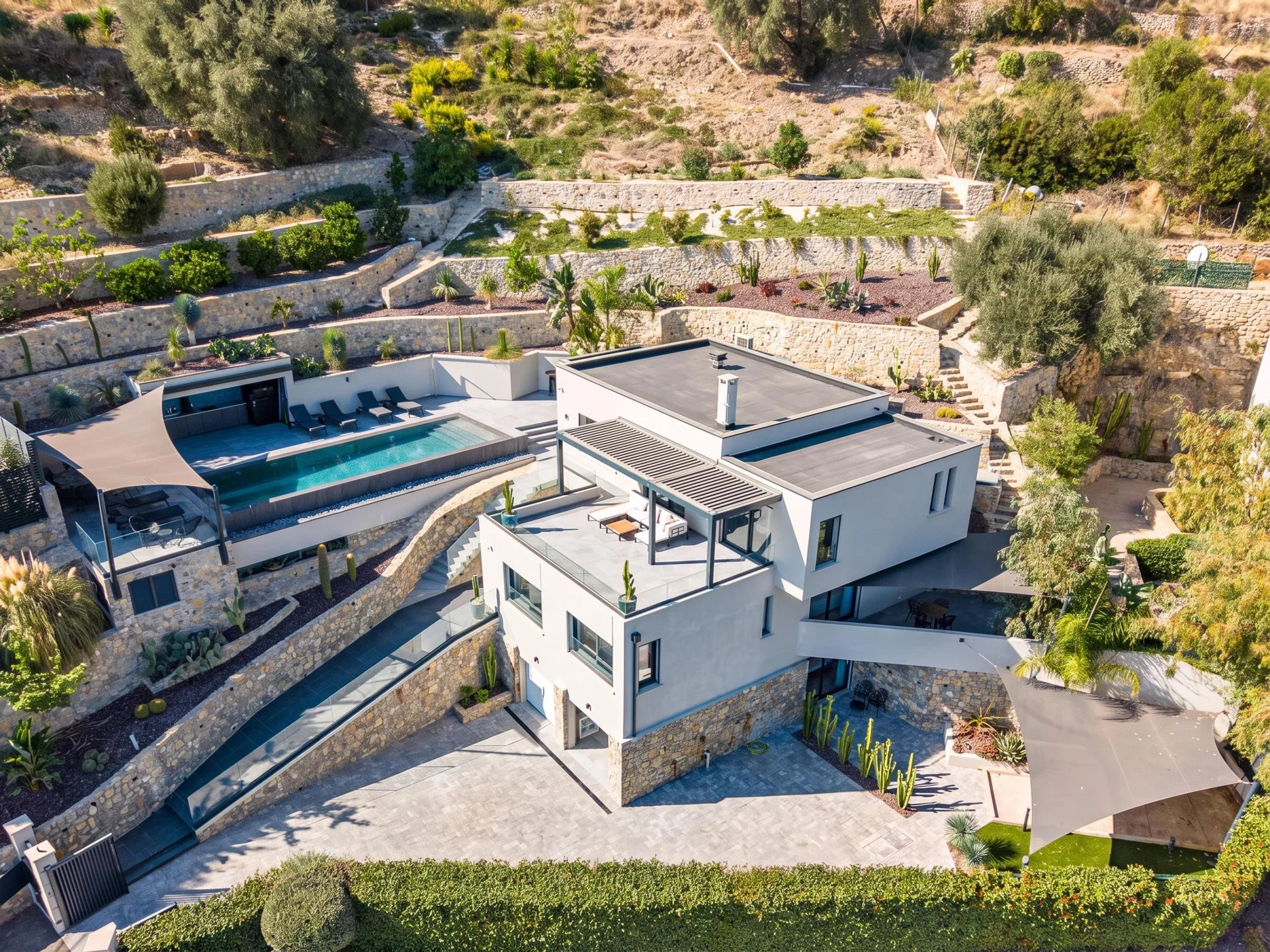 Èze – Villa contemporaine rénovée avec vue mer