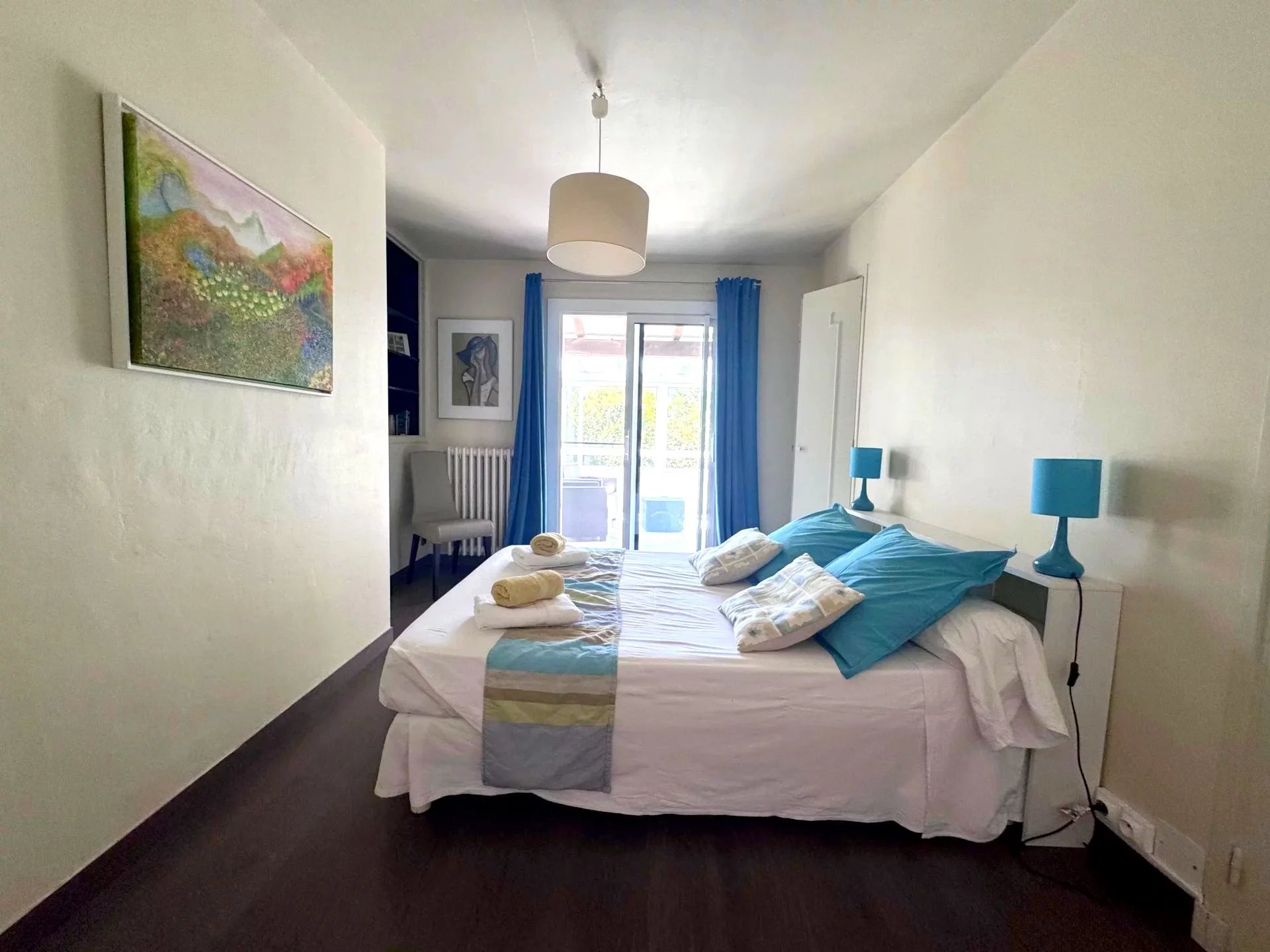 Appartement de standing de trois chambres et grande véranda en centre ville de Carcassonne