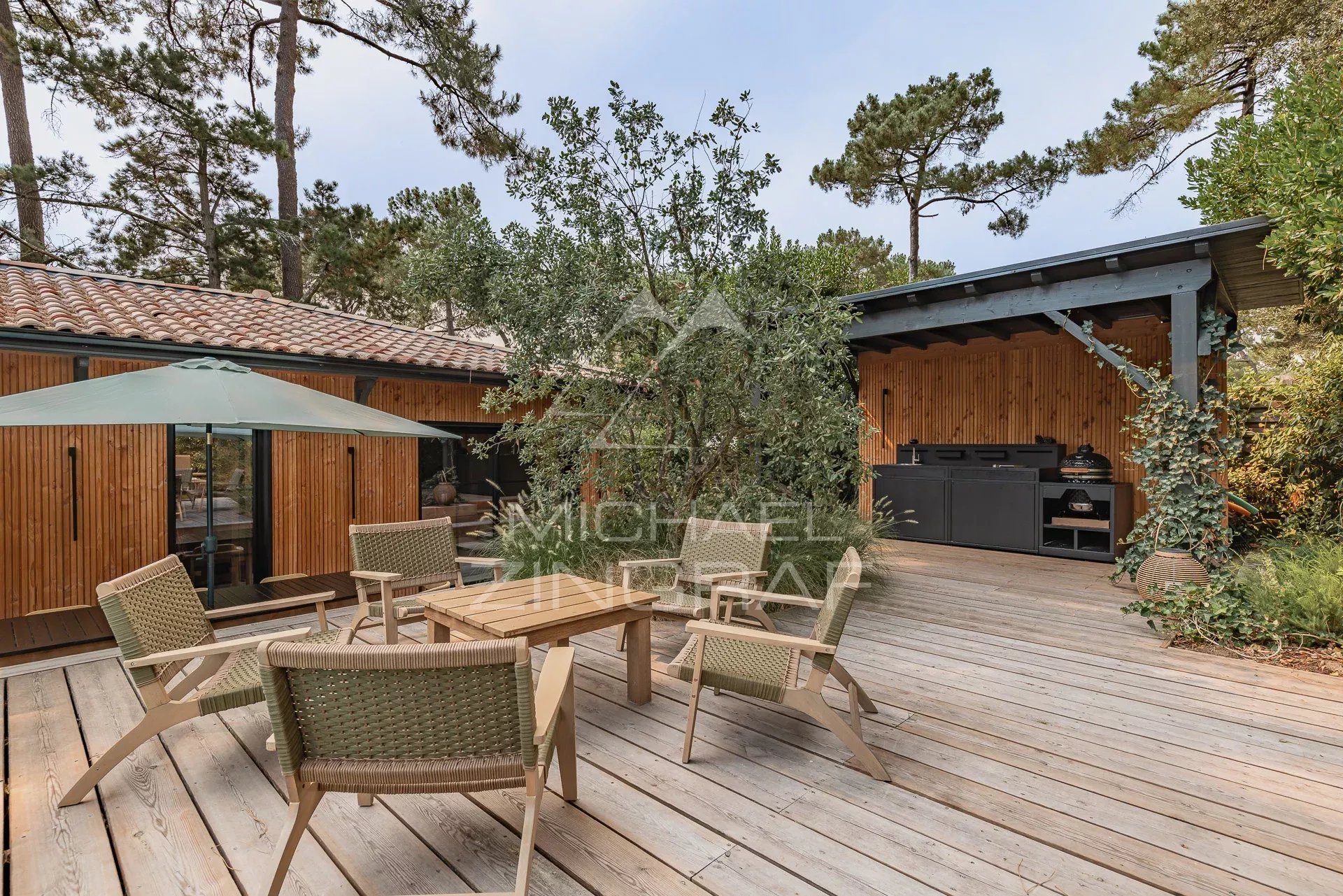 Villa 5 suites entièrement rénovée au Pyla