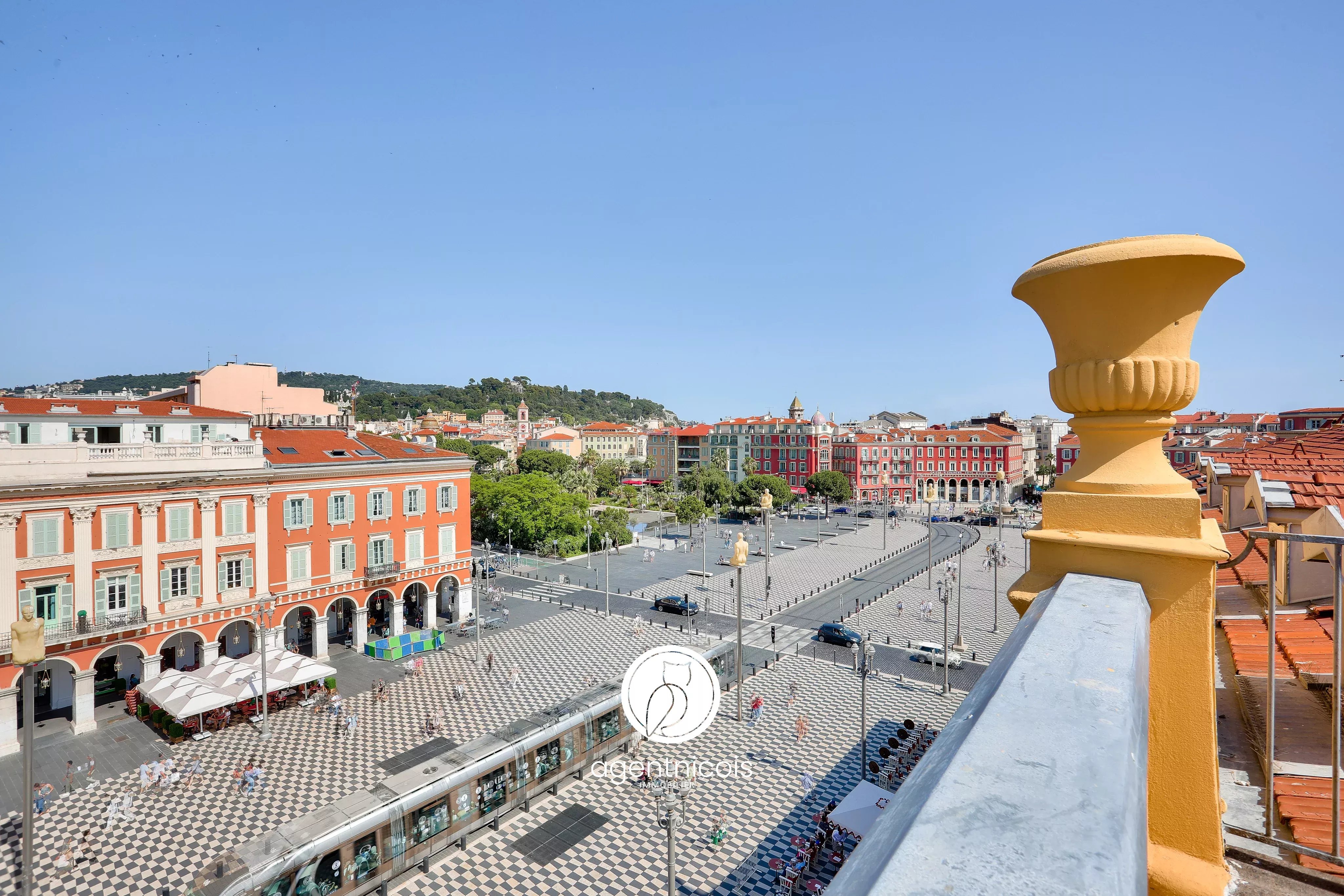 Nice // Carré d’Or : 4 pièces d’exception / Dernier étage / Terrasse