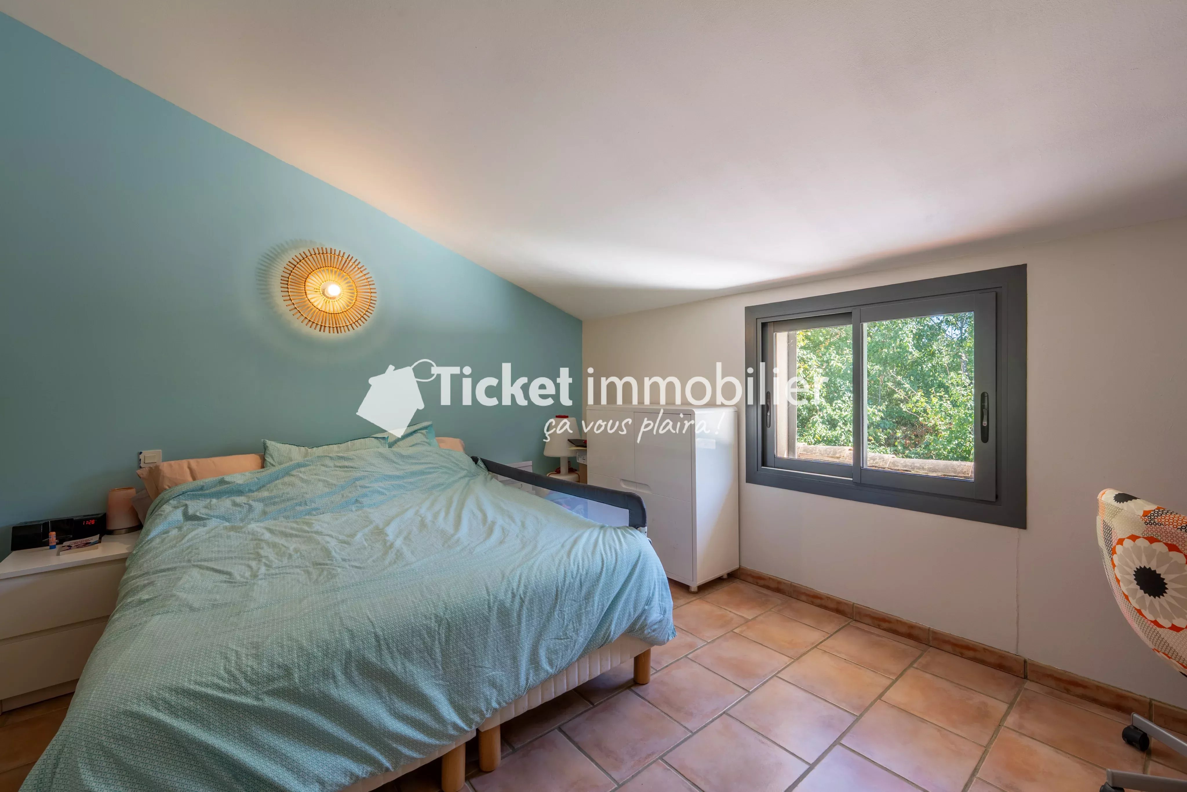 MAISON T7 235m2 AVEC PISCINE, GARAGE, TERRAIN ARBORE DE 1480m2, POMPE A CHALEUR NEUVE, DPE A, PROCHE TOULOUSE ETC ...