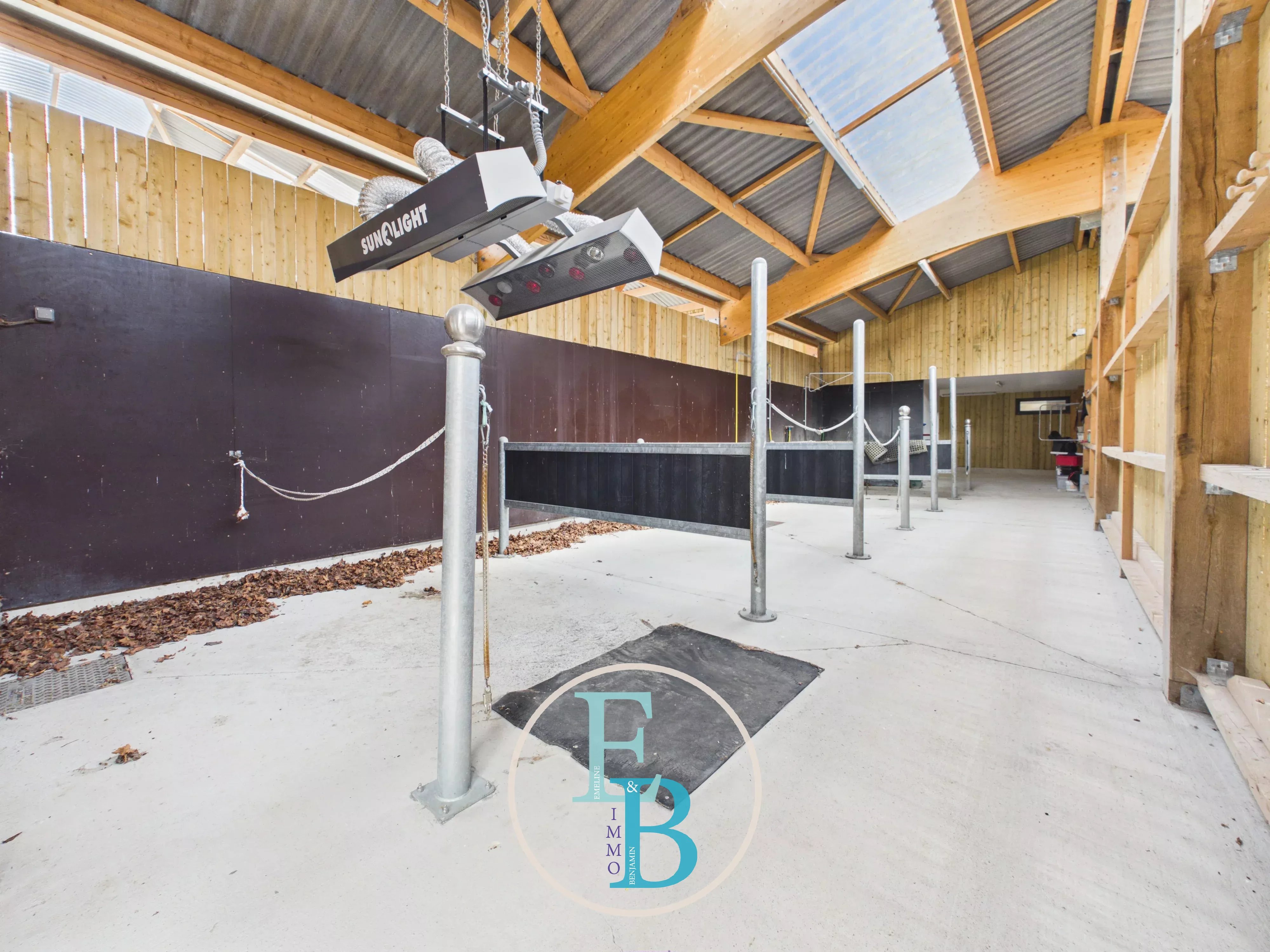 GRANGUES (PAYS D'AUGE) - CENTRE D'ENTRAINEMENT ET DE REEDUCATION EQUIN AVEC BALNEOTHERAPIE