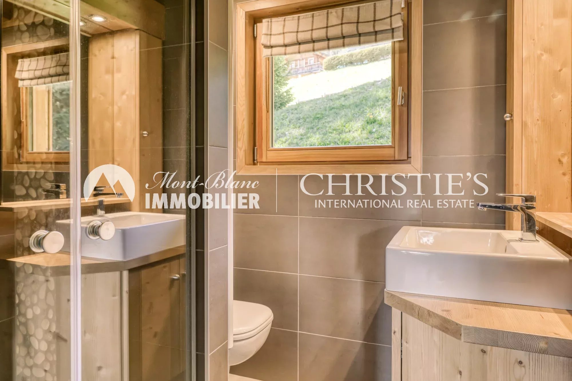 CHALET D'EXCEPTION EN ALTITUDE - BETTEX - SKIS AUX PIEDS