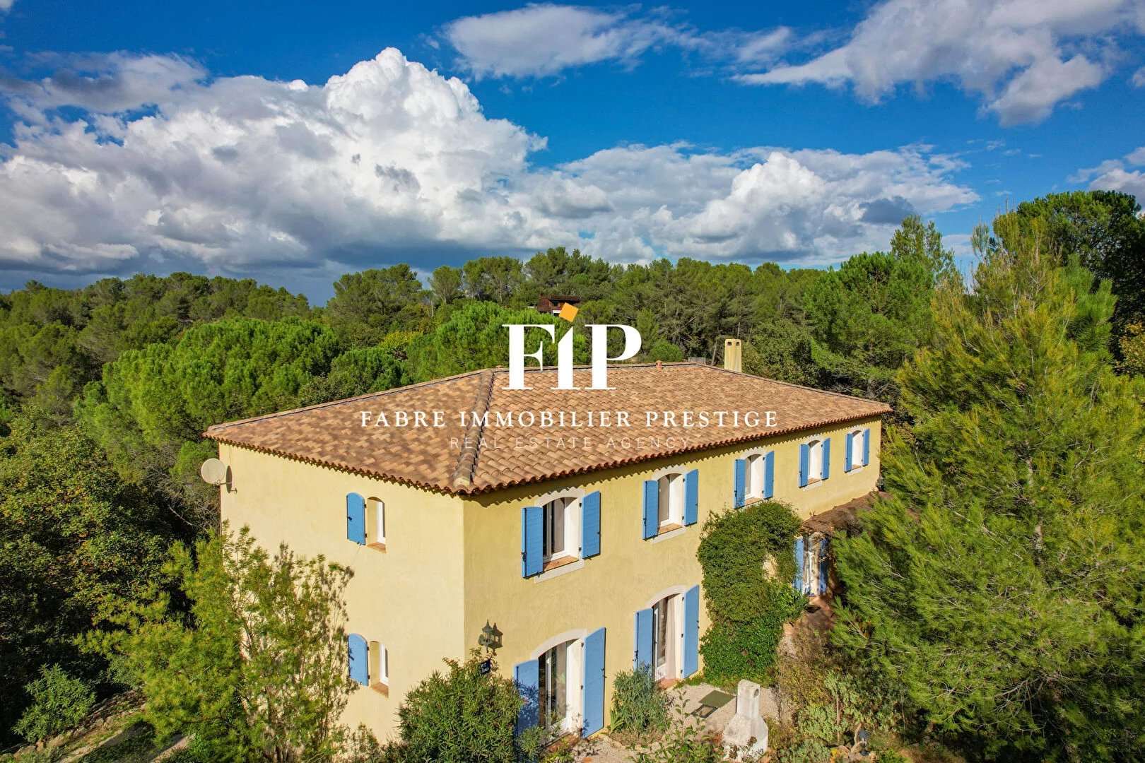 Bastide de charme à Bras 12 pièce(s) 341 m2
