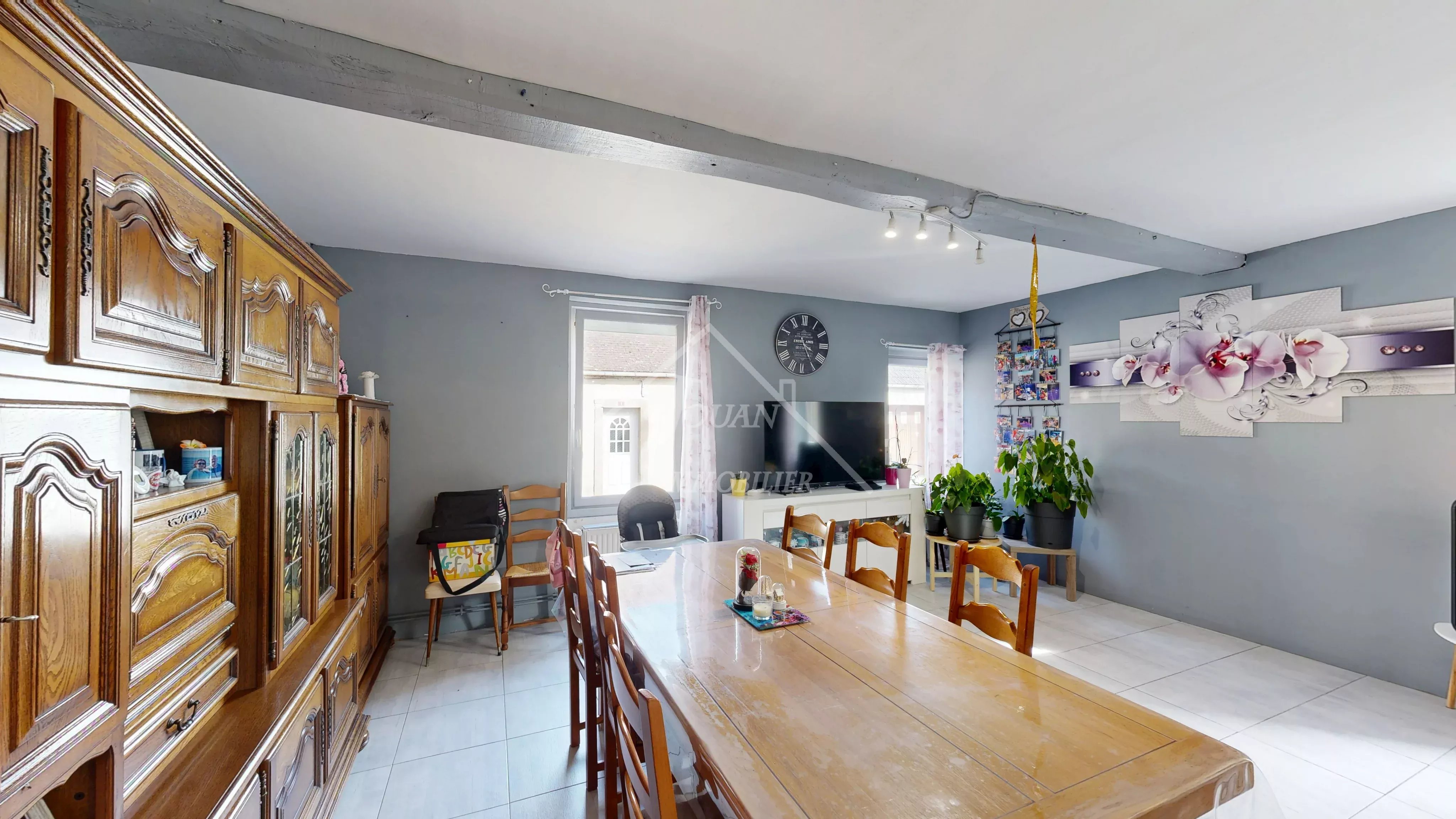 Maison familiale 5 chambres au calme – Saint-Léopardin-d'Augy