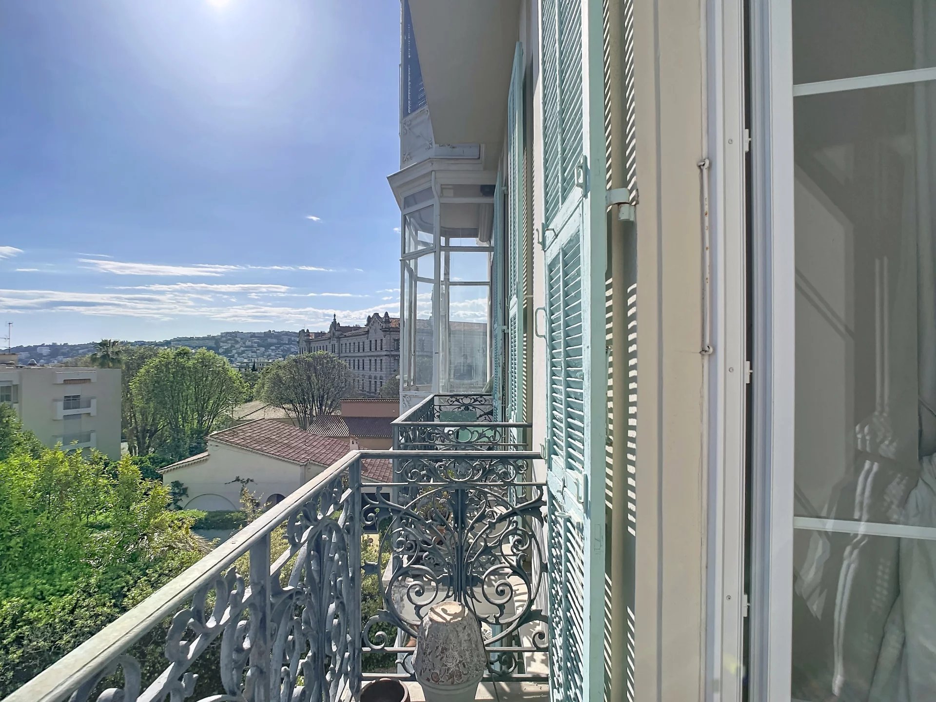 Nice - Cimiez : Palais Belle Époque, 5 pièces d’exception de 156m².