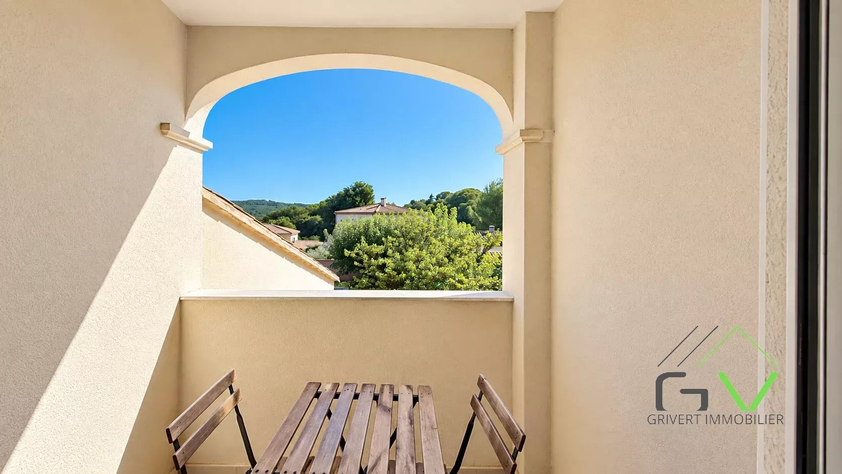 Maison contemporaine d'exception 205m2 avec piscine à Uzès