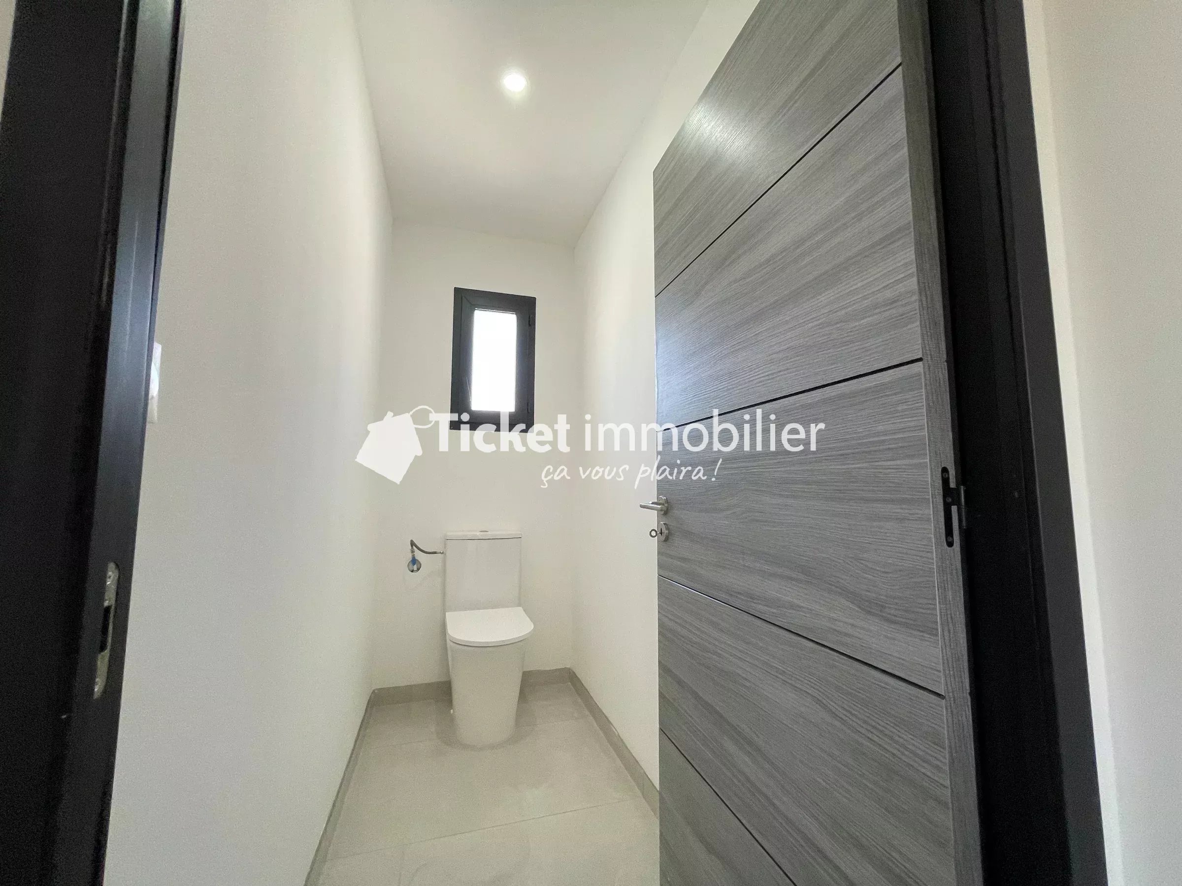 🏡 Maison contemporaine d'exception avec piscine