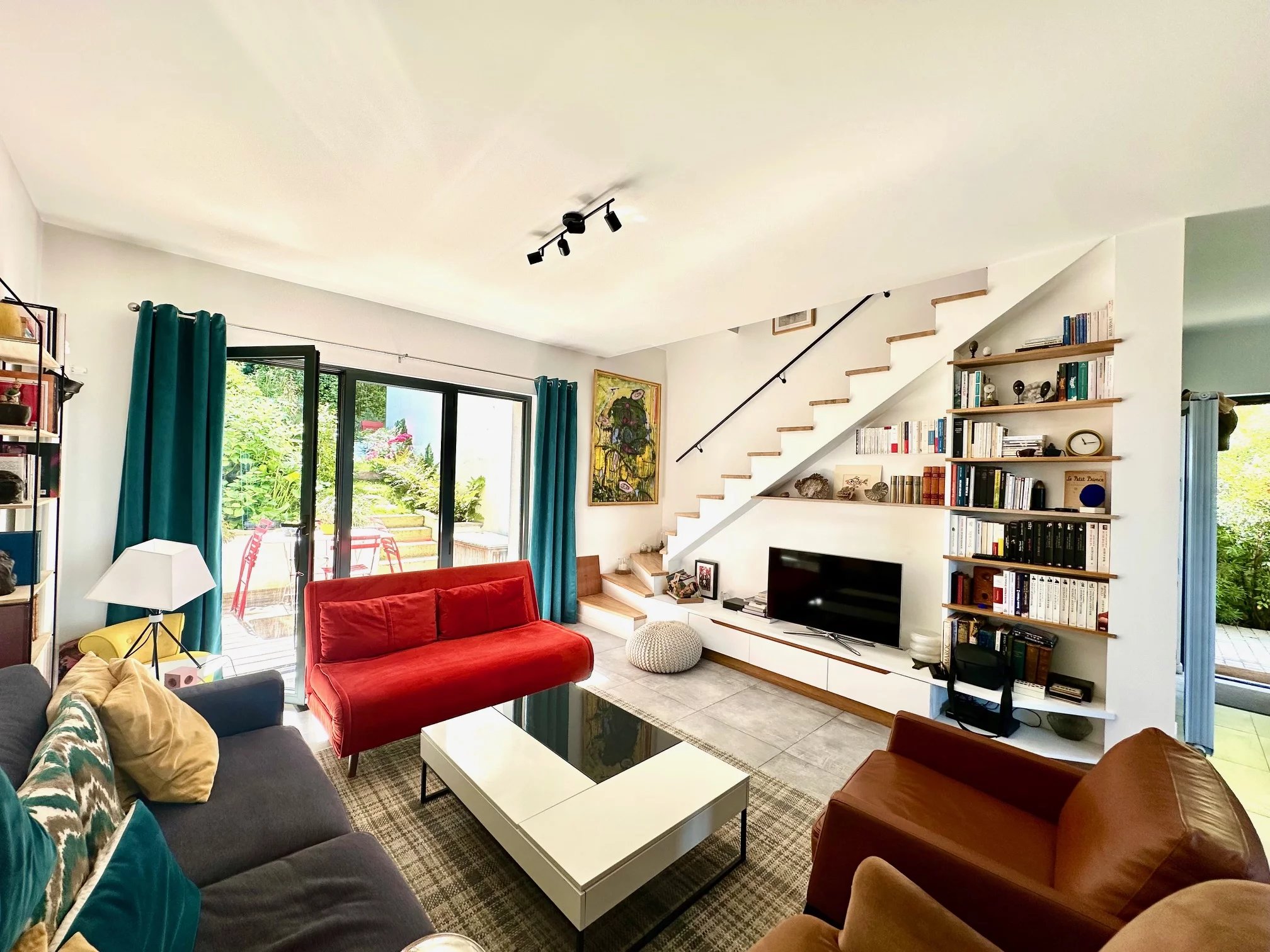 118 m² House in Cachan Coteau Area