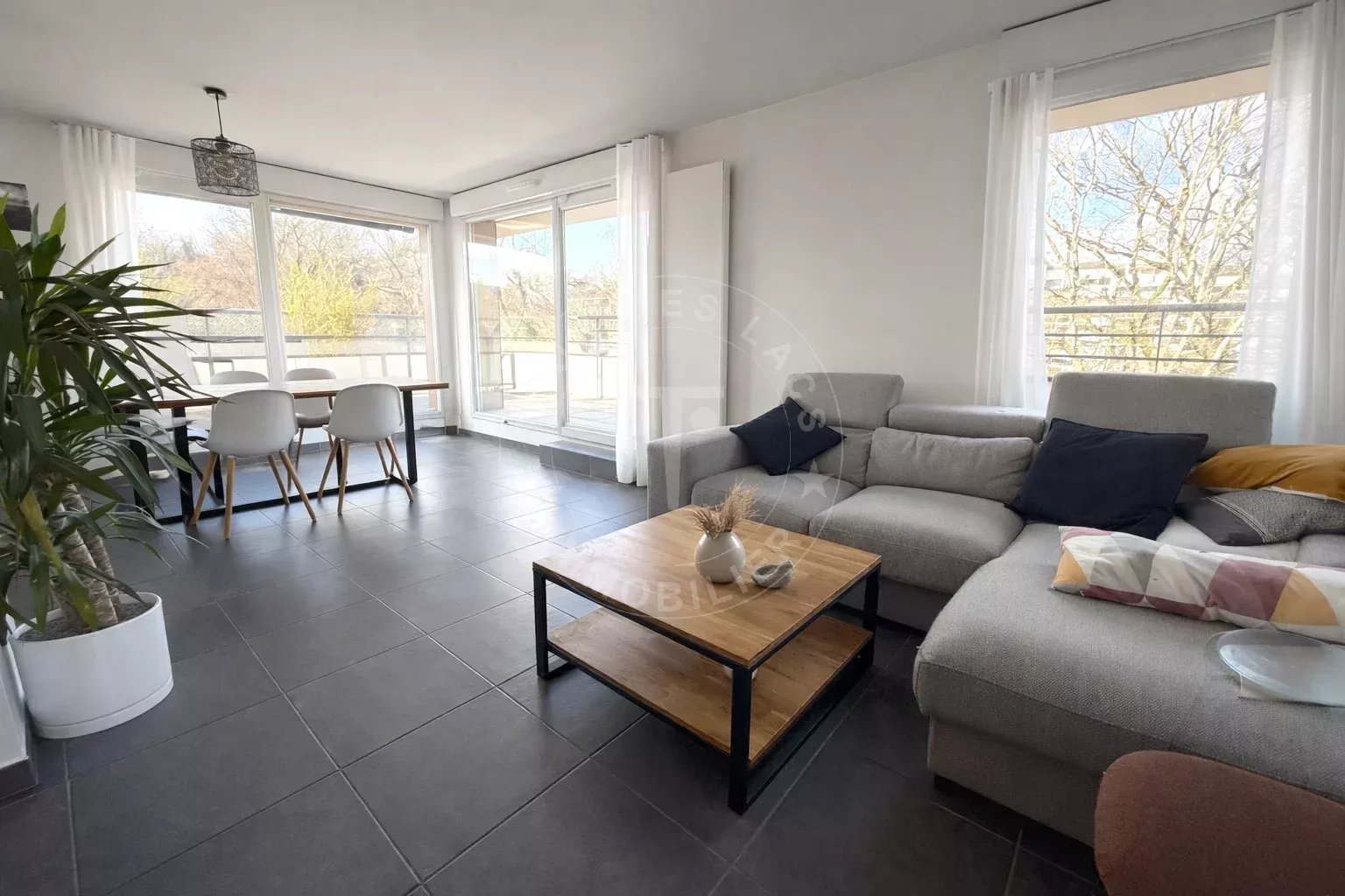 Annecy, Magnifique 4 pièces en attique à vendre