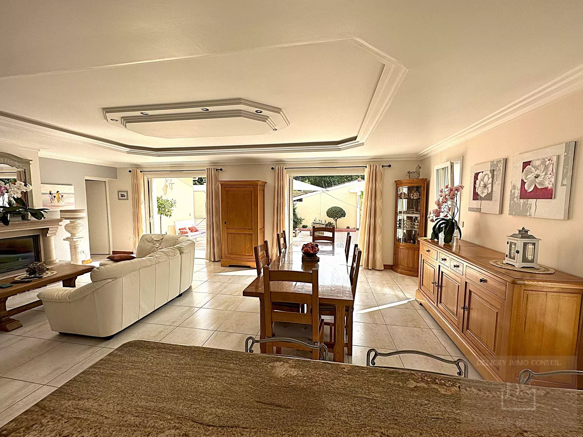 HOUSE 5 ROOMS 125 M2