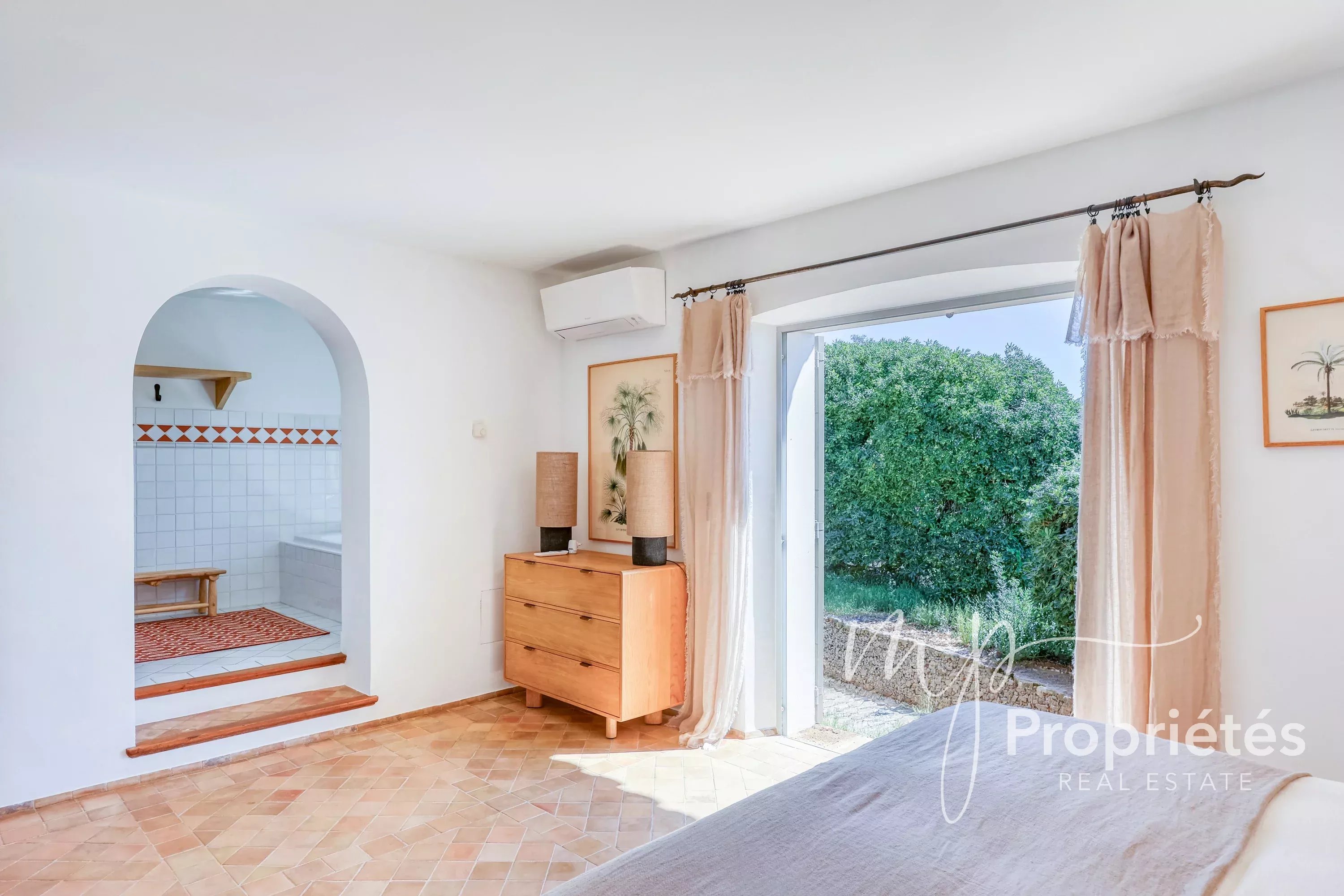 EXCLUSIVITE - Propriété d'exception 9 pièces