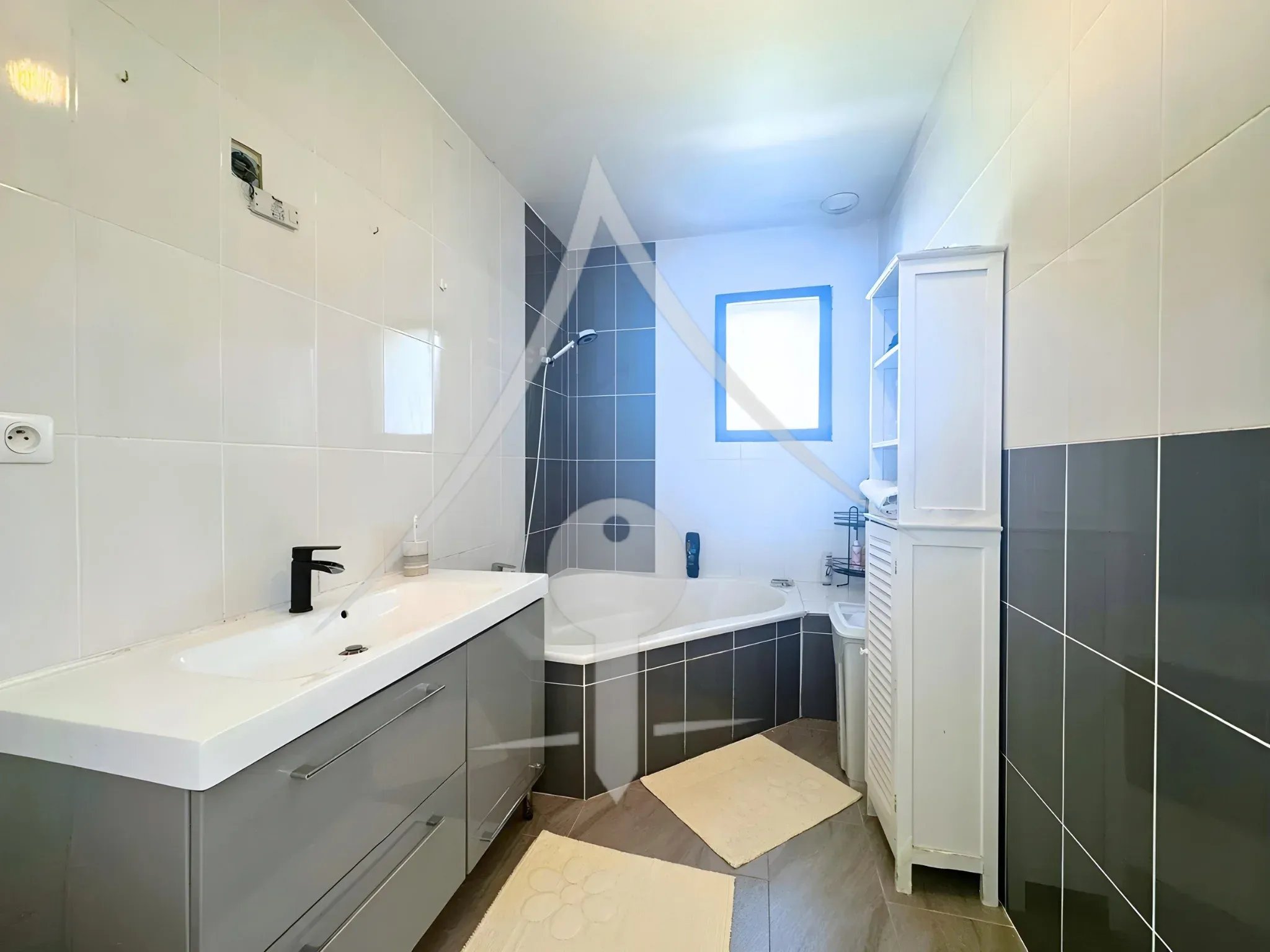 Maison contemporaine 140 m² à Longages (31410) – 4 chambres, DPE A, 2 terrasses, garage