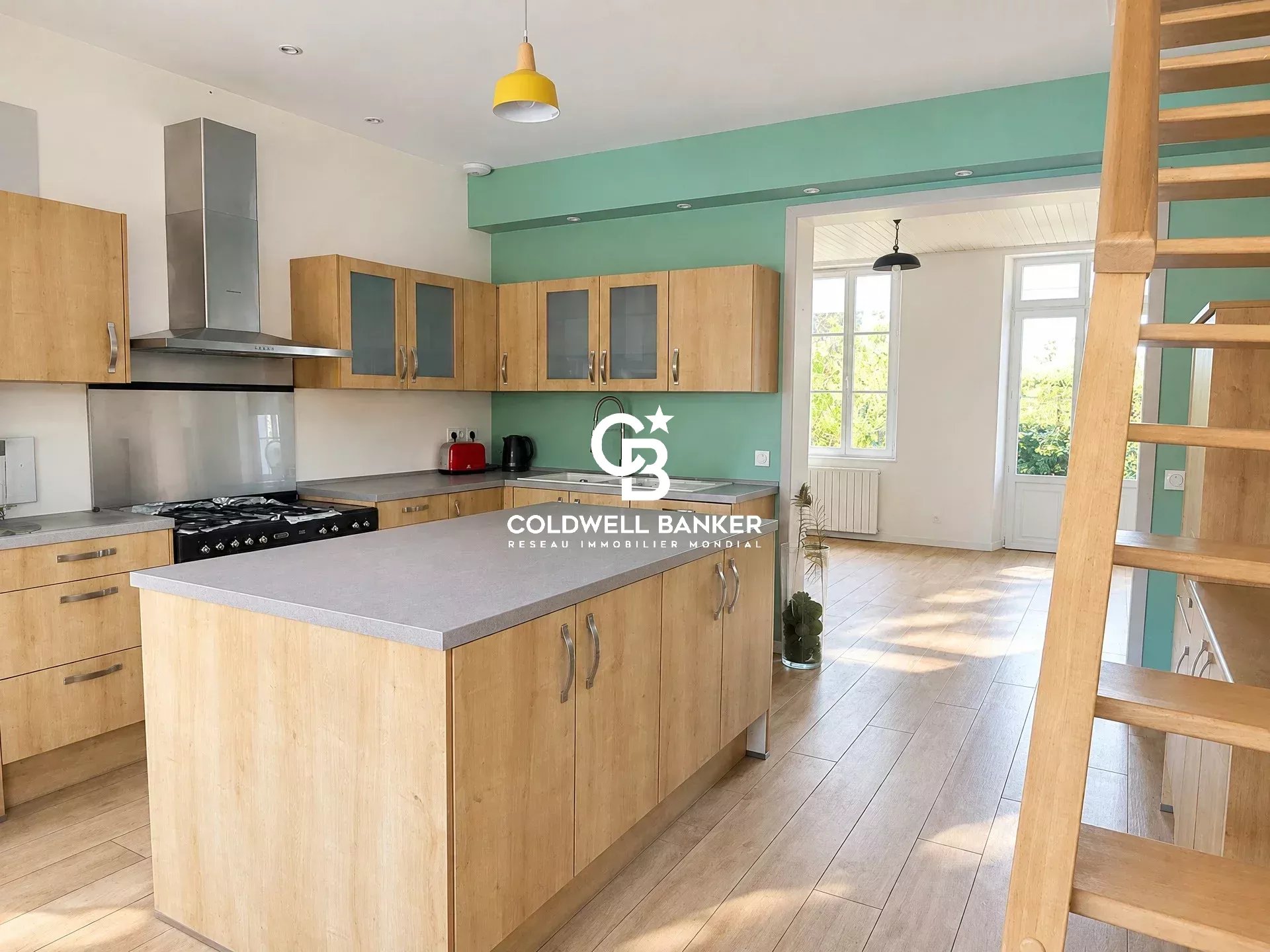 ANDERNOS-LES-BAINS – GRANDE MAISON FAMILIALE – 195 M² – PISCINE – TERRAIN 1 208 M²