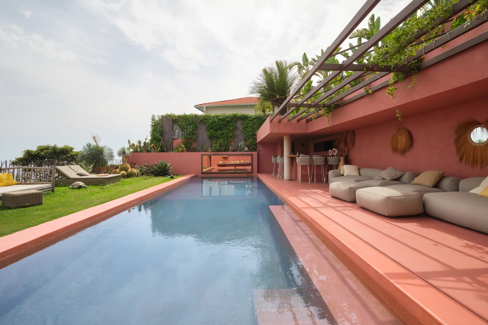 ROQUEBRUNE CAP MARTIN – VILLA CONTEMPORAINE