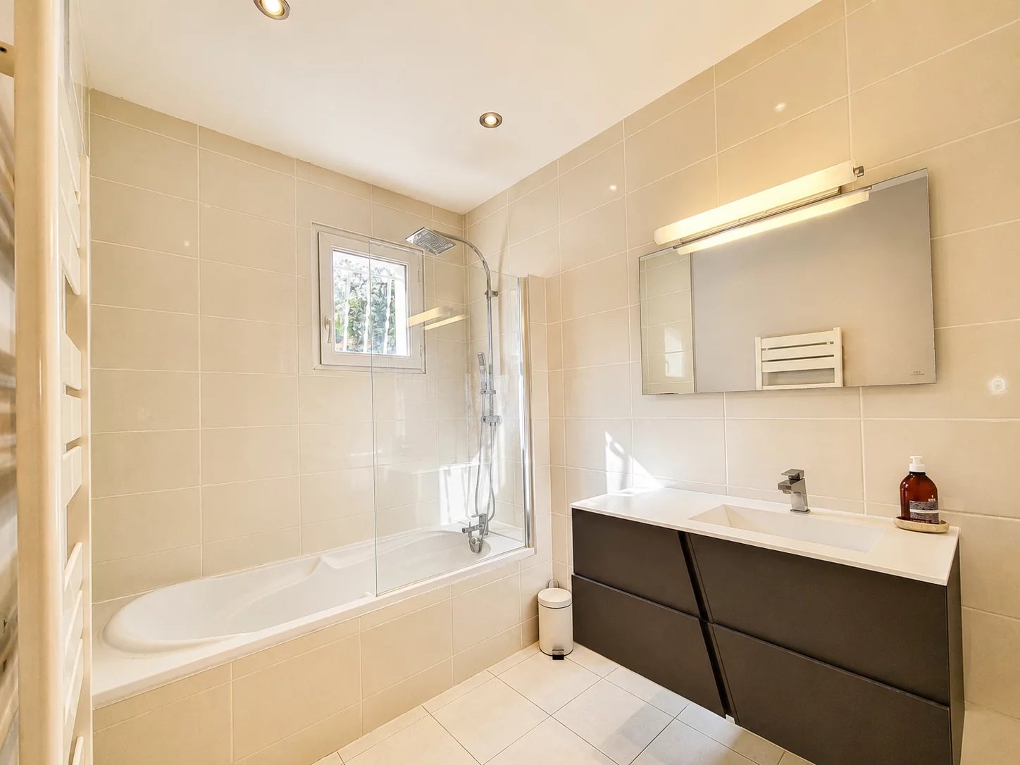 À VENDRE : MAISON 6 PIÈCES DE 171 M2 À JUVIGNAC (34990)