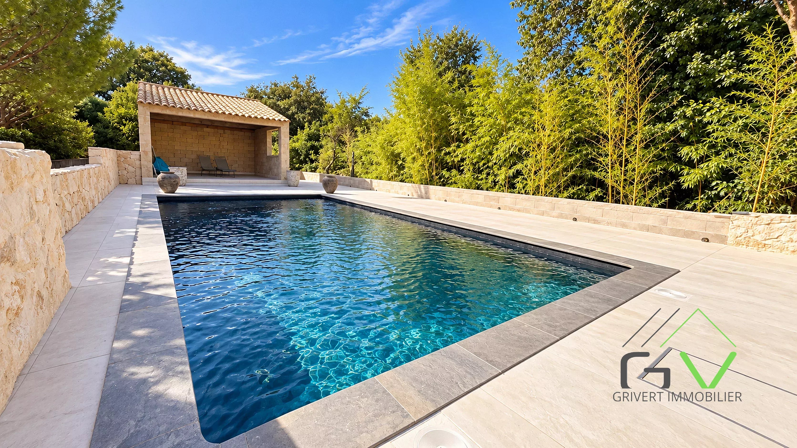 Superbe maison de 173 m² avec piscine chauffée à Mauressargues