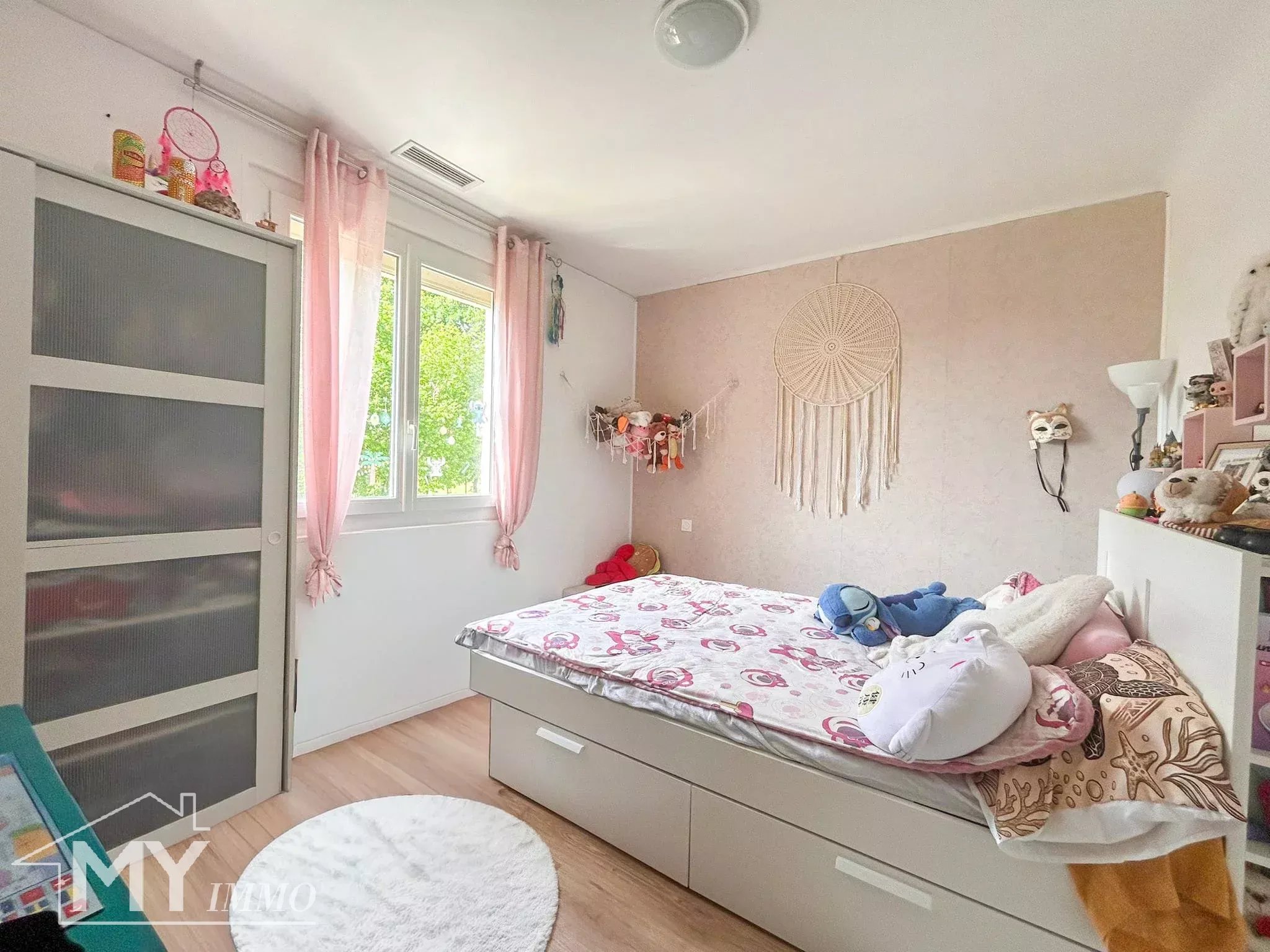 PRIGONRIEUX : Maison familiale avec piscine et grand terrain