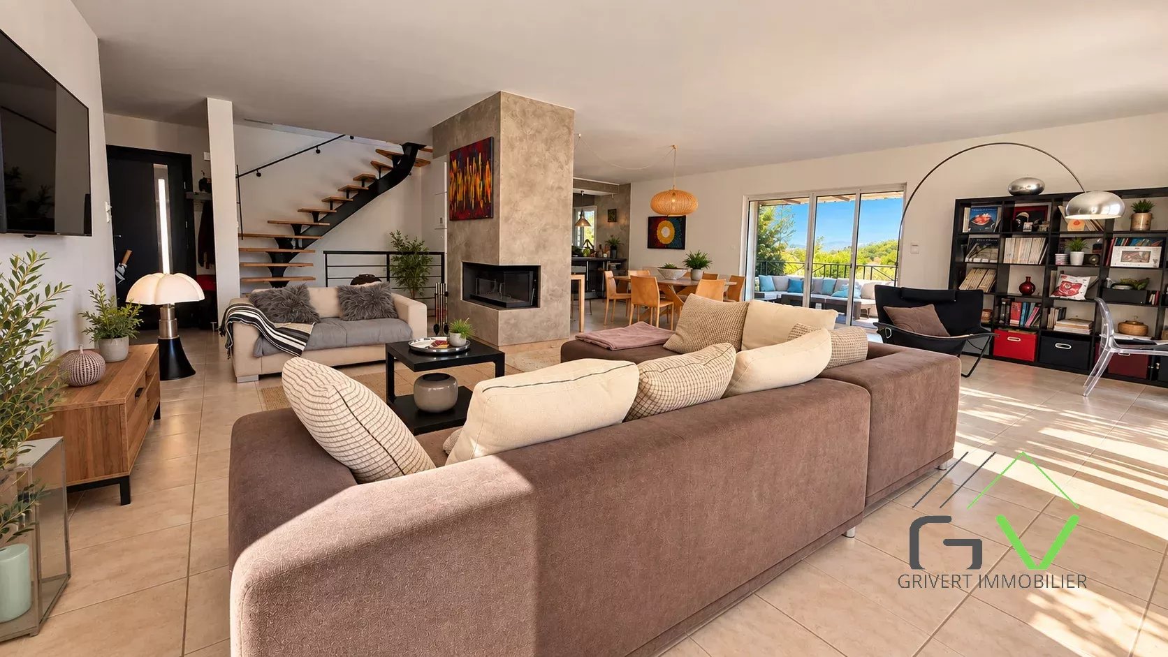 Maison contemporaine d'exception 205m2 avec piscine à Uzès