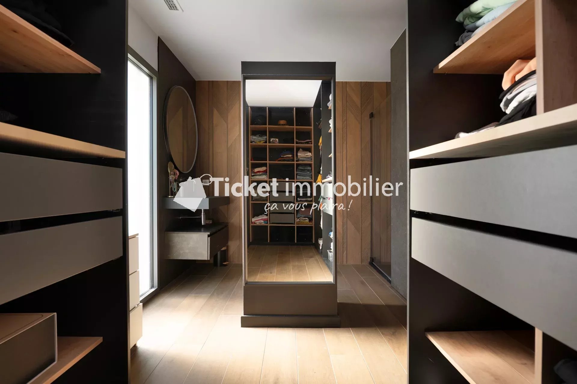 VILLA CONTEMPORAINE T4 160m2 NEUVE AVEC DOUBLE GARAGE, CLIMATISATION GAINABLE, SUPERBES PRESTATIONS, 1111m2 DE TERRAIN ...