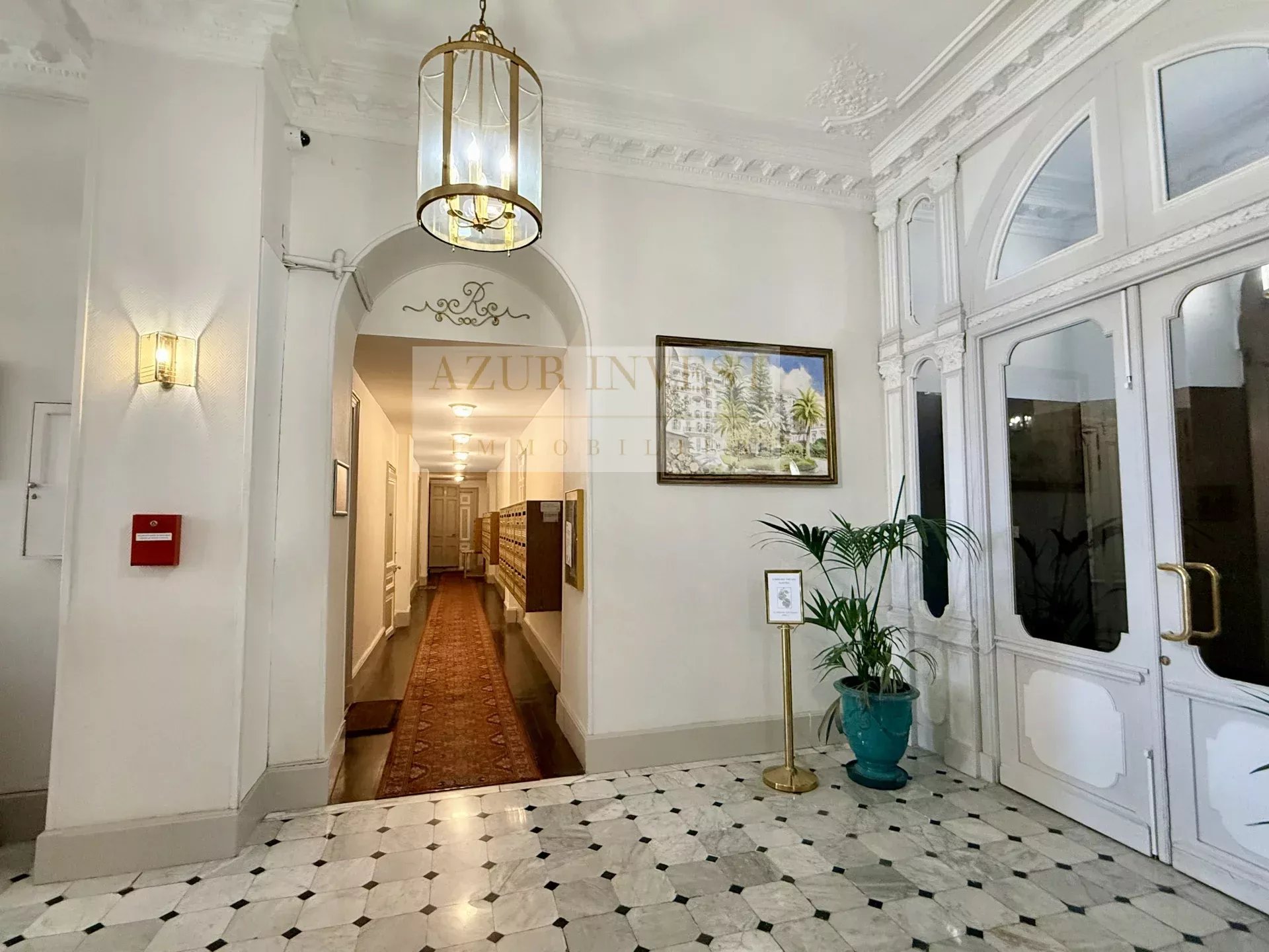 VENTE 2 PIECES PALACE FRONT DE MER MENTON