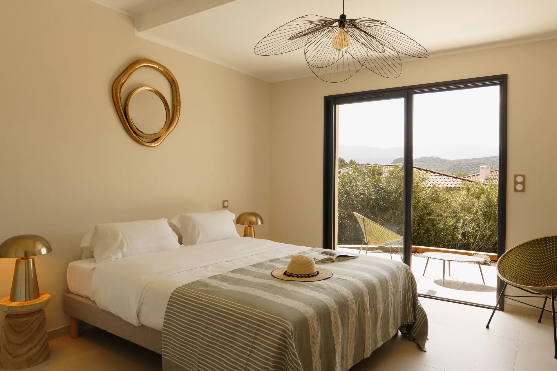 Exceptional villa with swimming pool in Corsica