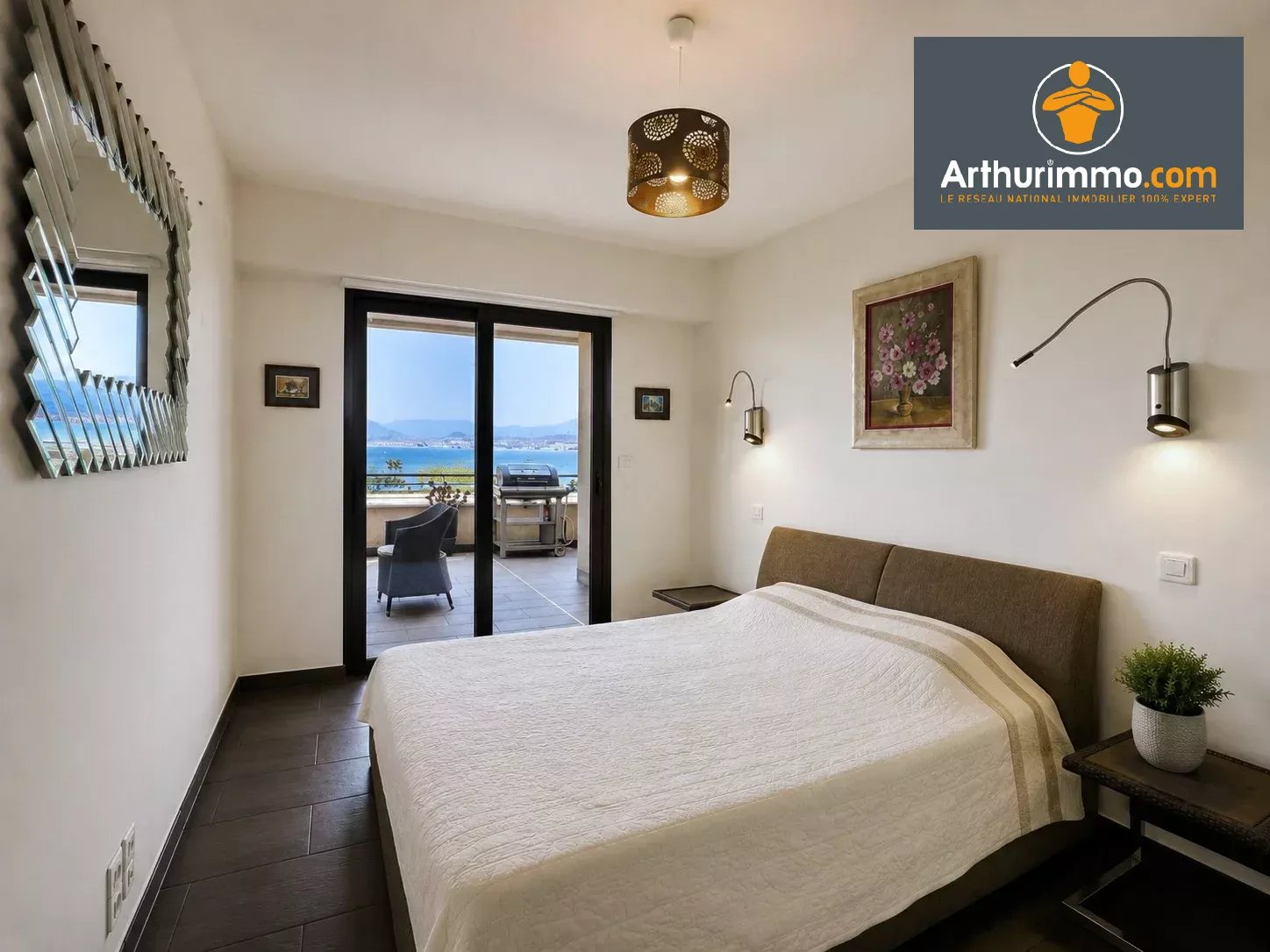 Appartement vue mer au coeur de Porticcio