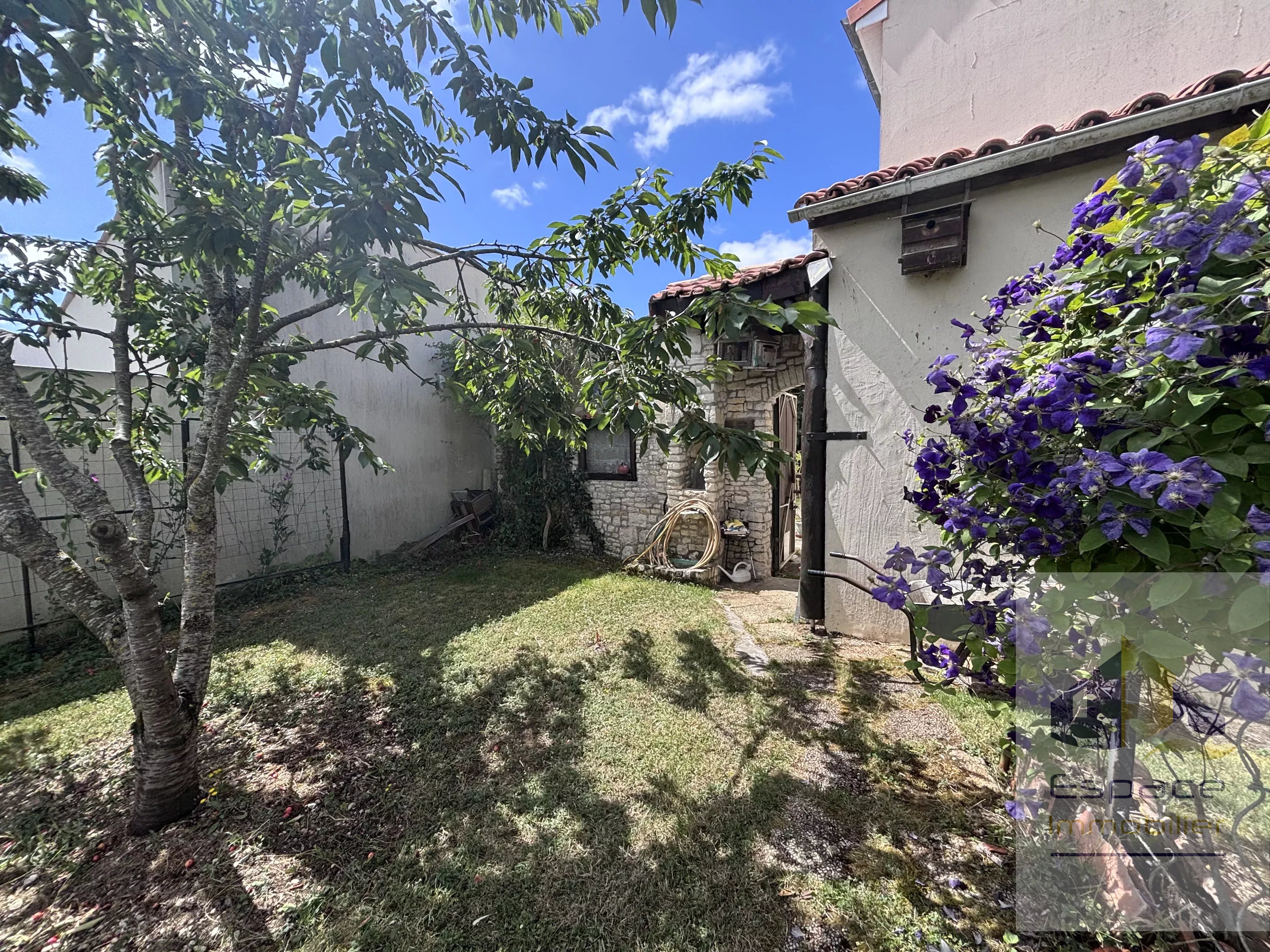 Maison familiale dans le centre d'Aigrefeuille D'Aunis
