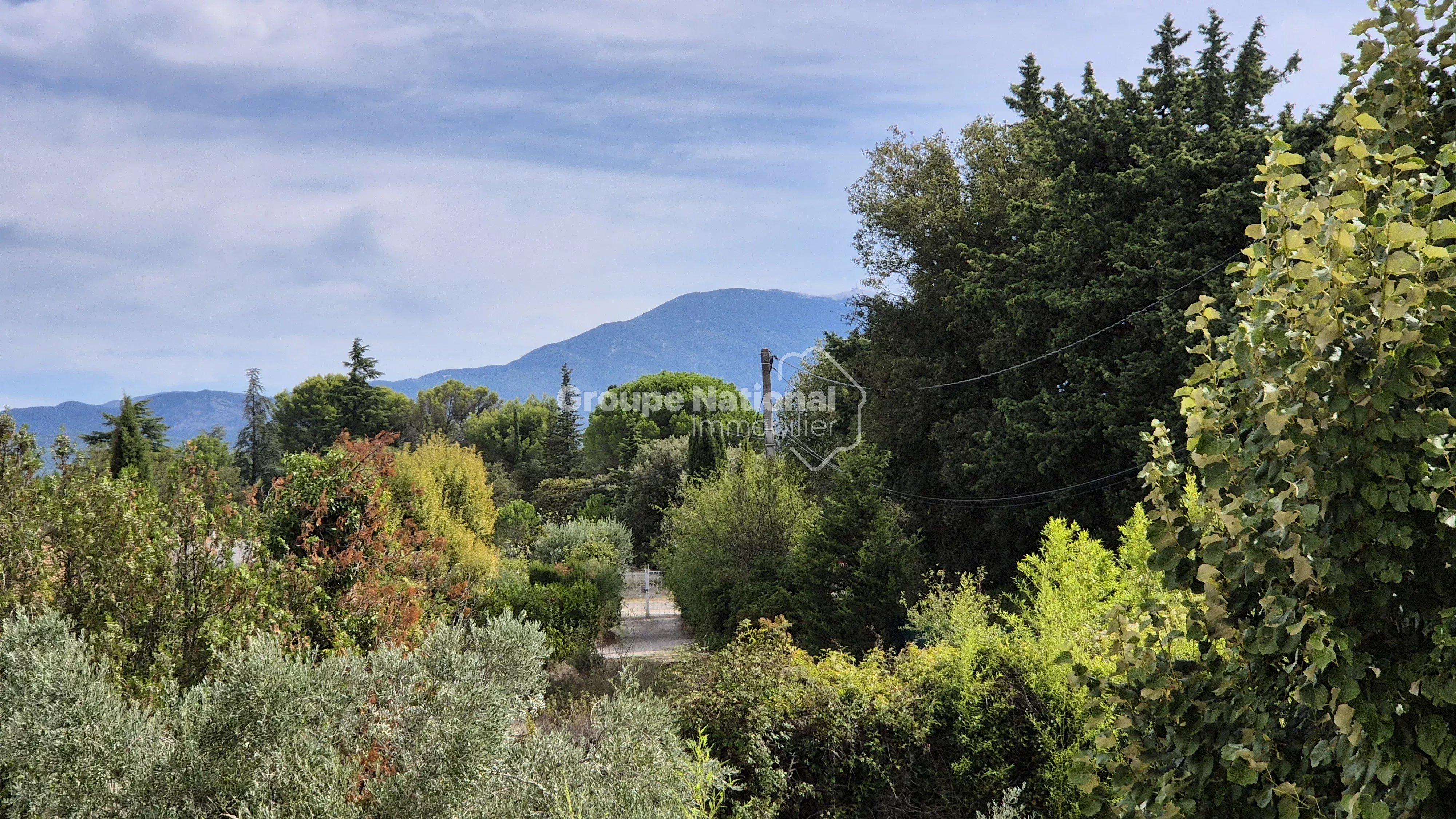 AUBIGNAN - MAISON SUR 2703 M² DE TERRAIN