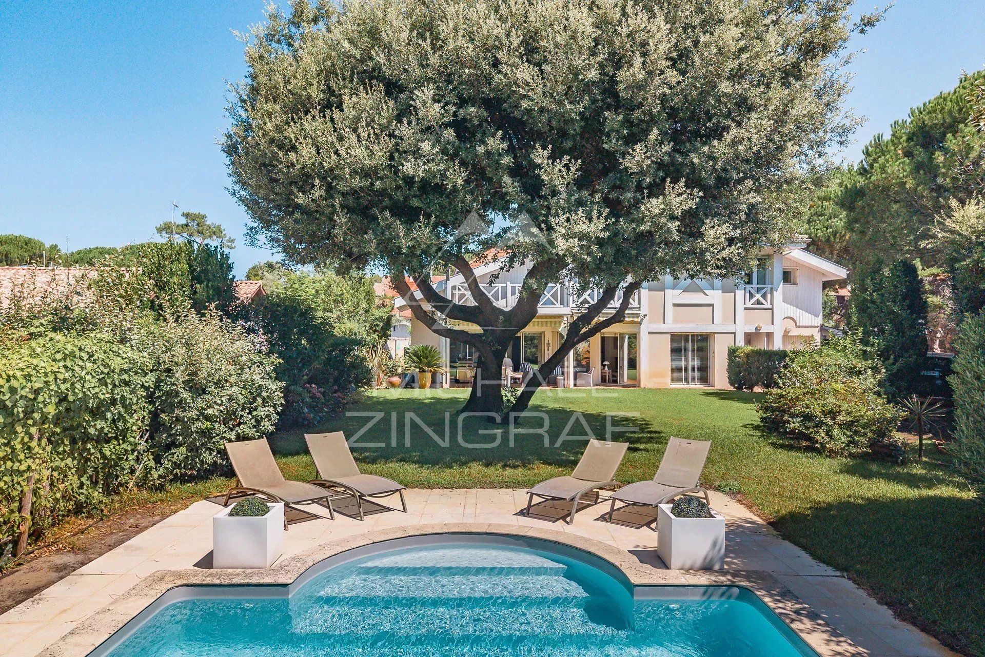 Pyla-sur-Mer – Elegant Villa Just Steps from the Beach