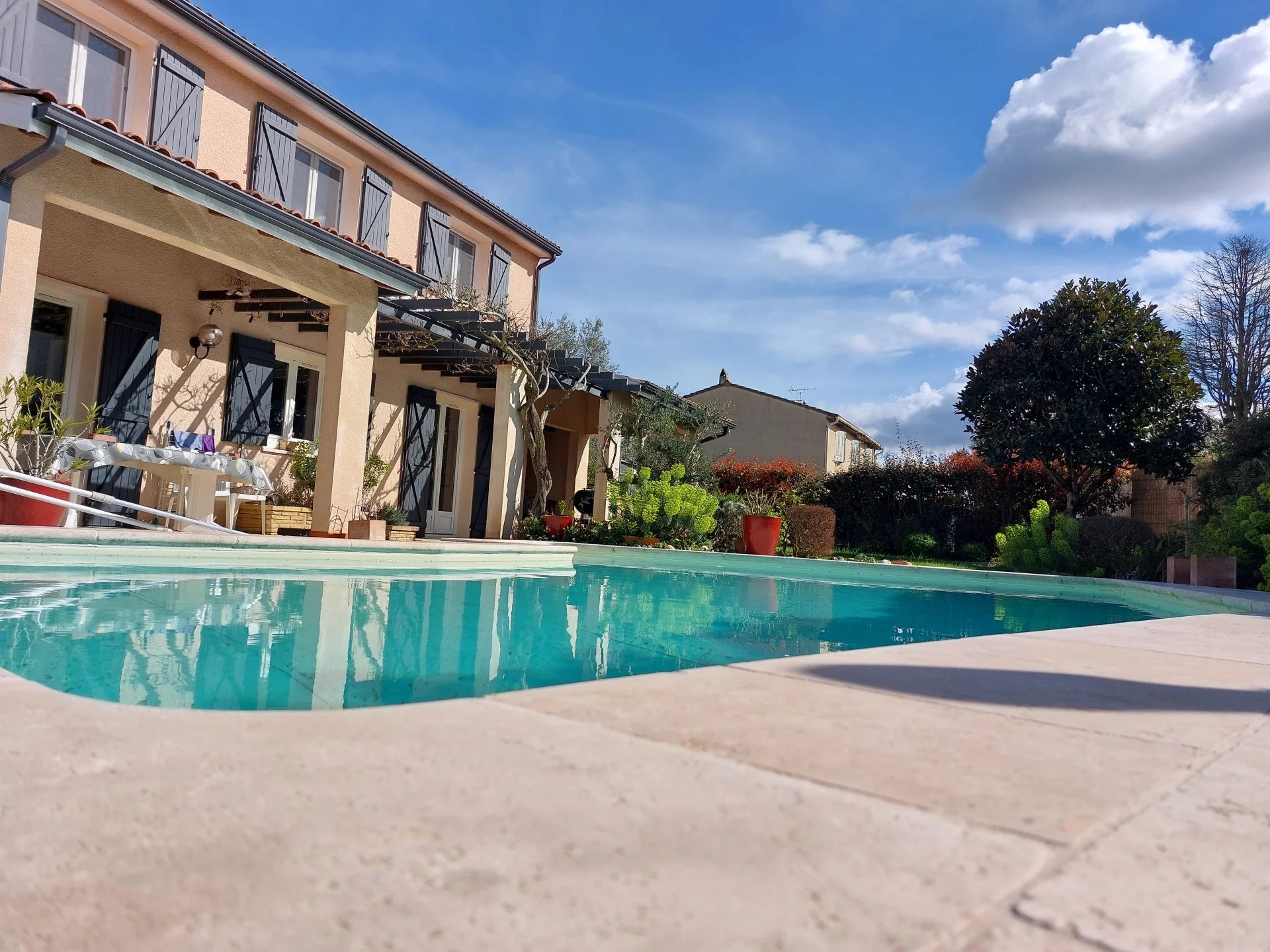 MAGNIFIQUE MAISON BEAUZELLE