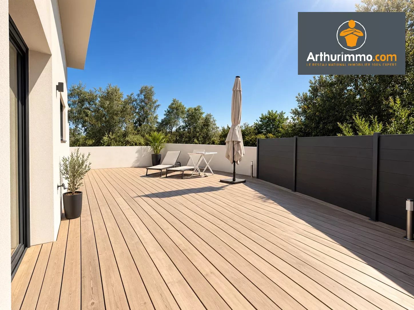 Sale Porticcio large T2 with terrace and sea view