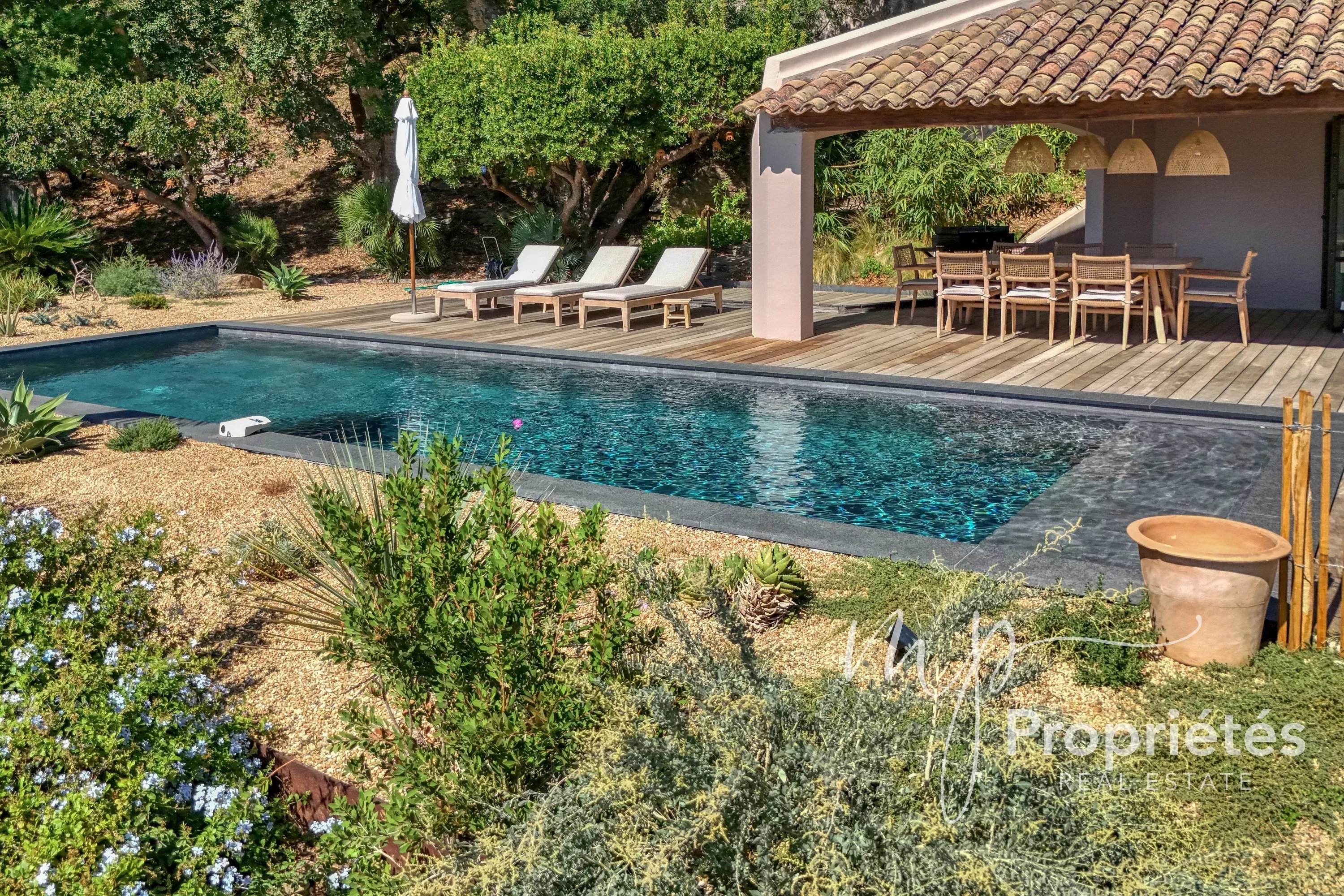 EXCLUSIVITE - Propriété d'exception 9 pièces