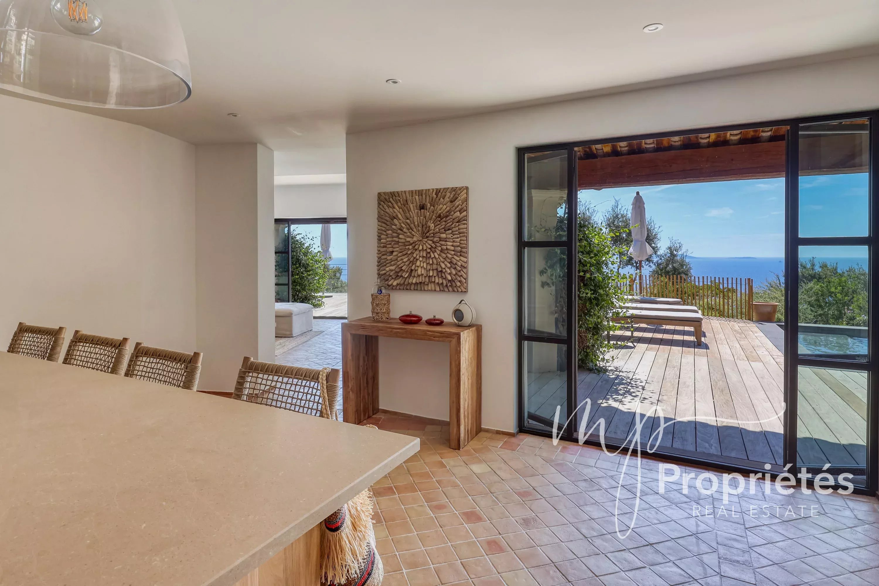 EXCLUSIVITE - Propriété d'exception 9 pièces
