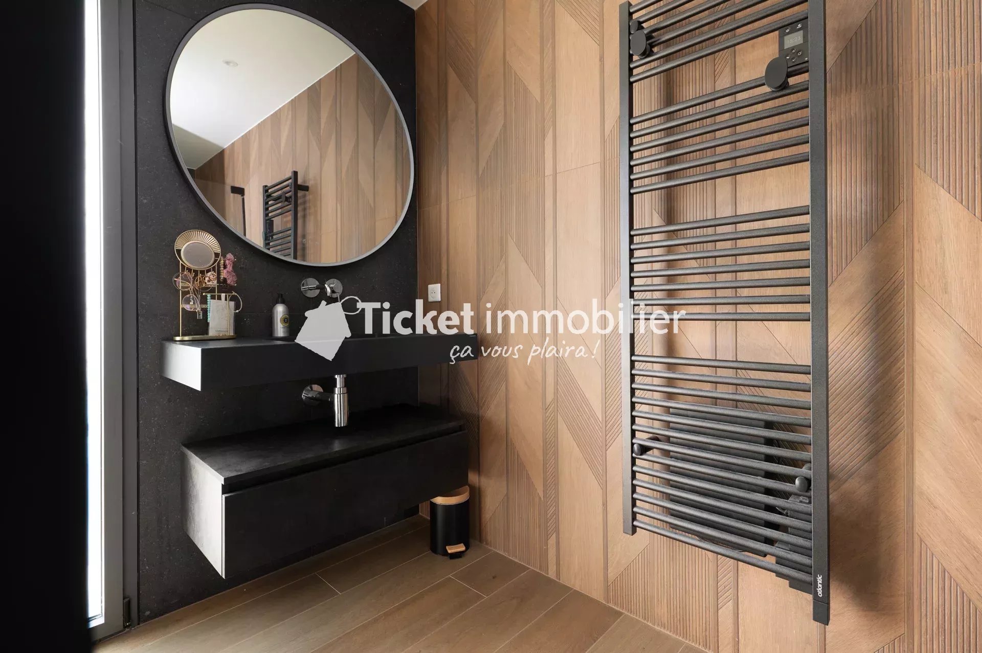 VILLA CONTEMPORAINE T4 160m2 NEUVE AVEC DOUBLE GARAGE, CLIMATISATION GAINABLE, SUPERBES PRESTATIONS, 1111m2 DE TERRAIN ...
