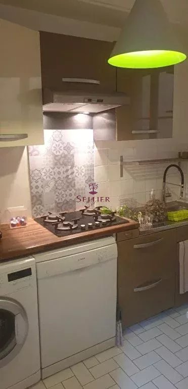 Appartement 3 Pièces 2 Chambres Coliving Paris 13e — Gobelins / Bd Arago — Salle de bain rénovée, Calme sur cour, Haussmannien