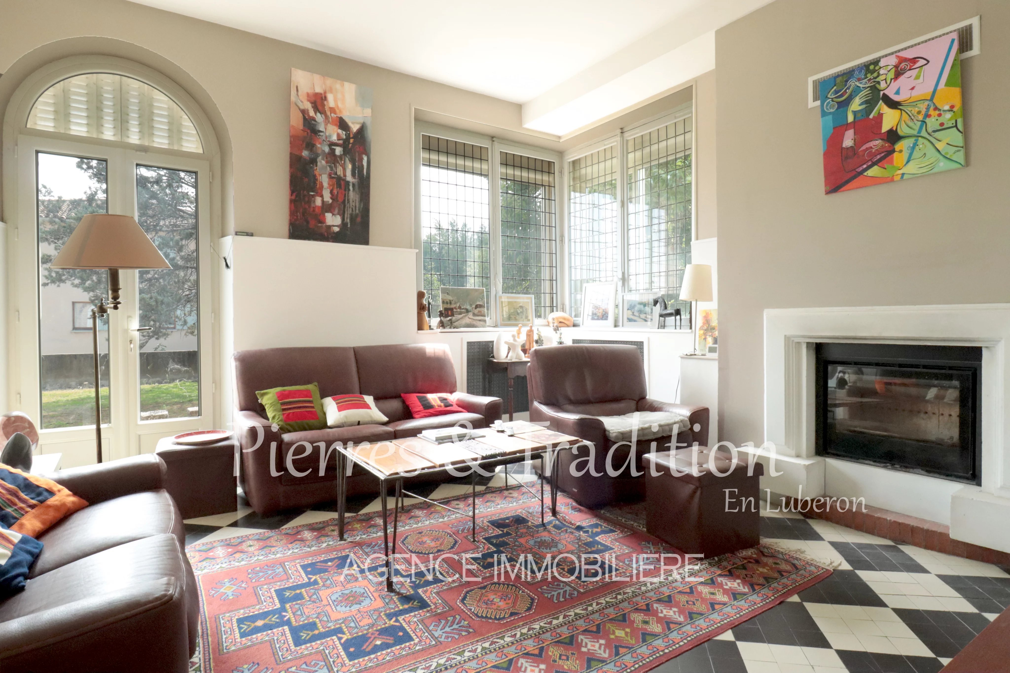 Exclusivité ! Magnifique propriété Aptésienne avec jardin et vue