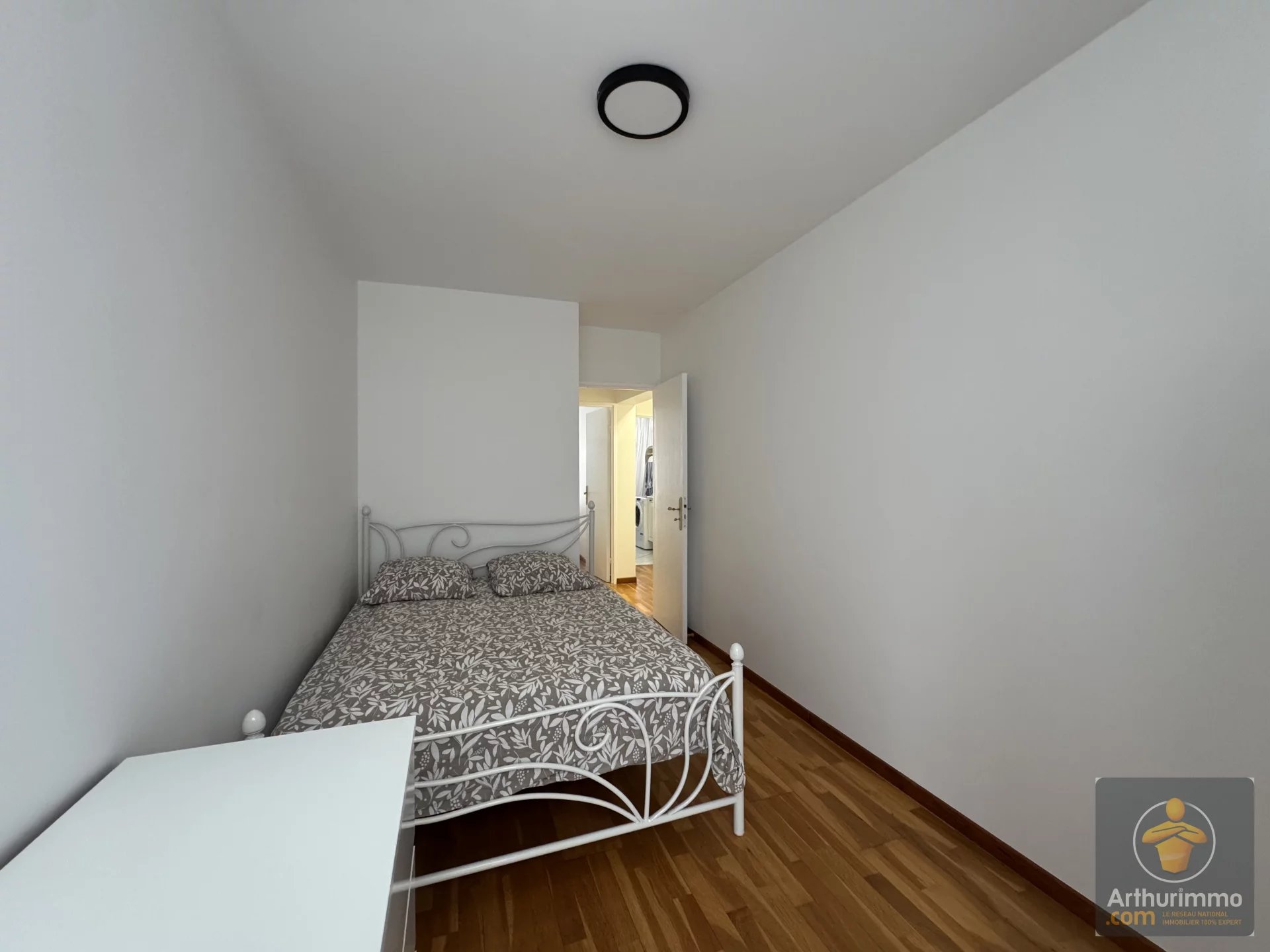 Appartement 4 pièces proche commodités