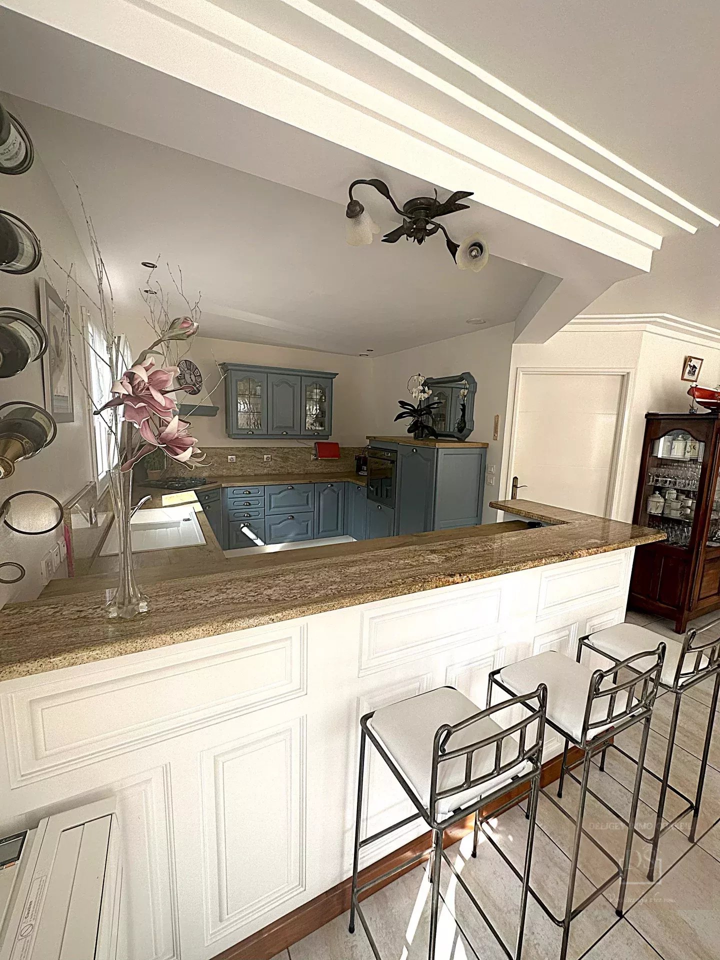 HOUSE 5 ROOMS 125 M2
