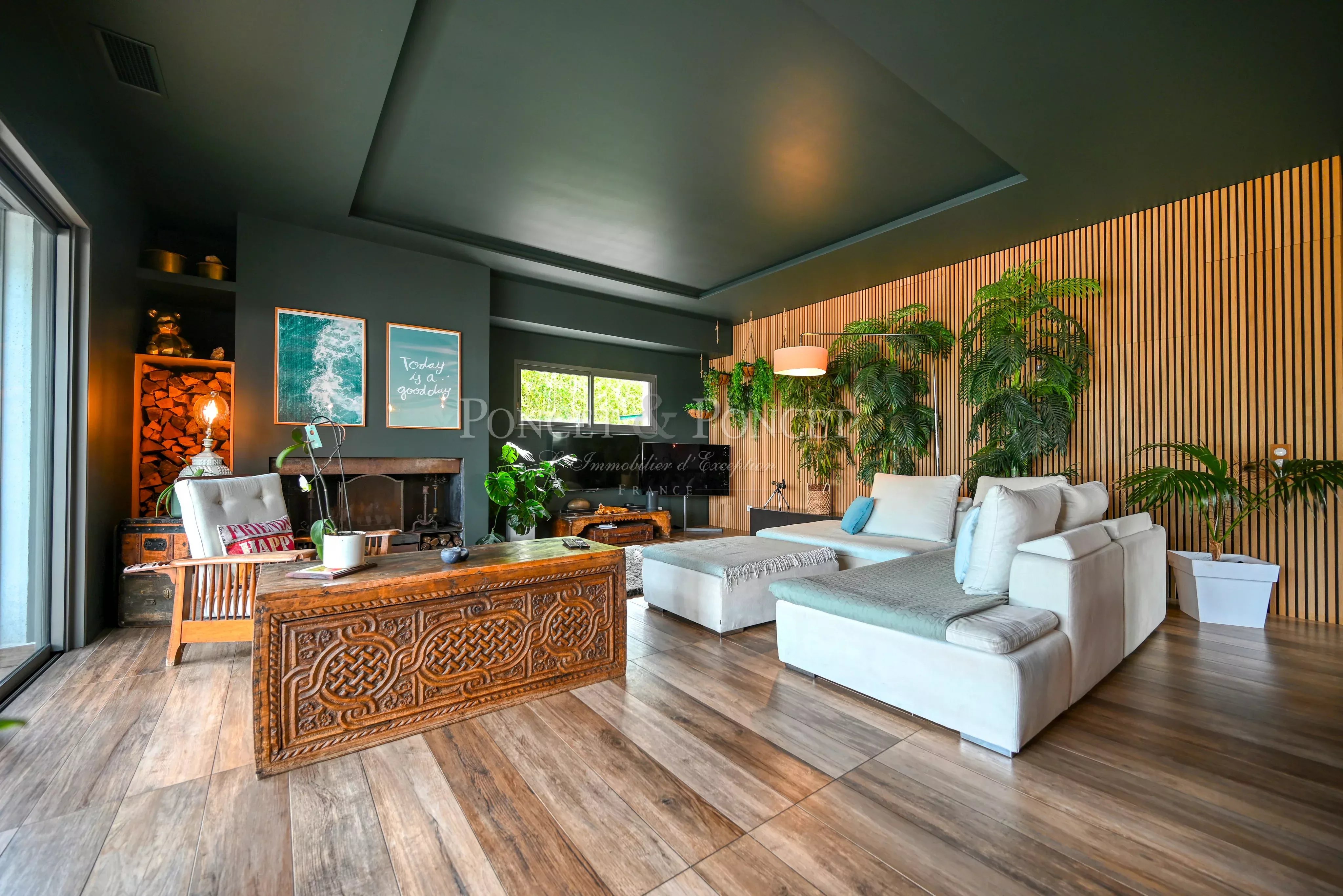 Maison moderne de standing avec piscine, jardin et prestations haut de gamme à Saint-Gély-du-Fesc