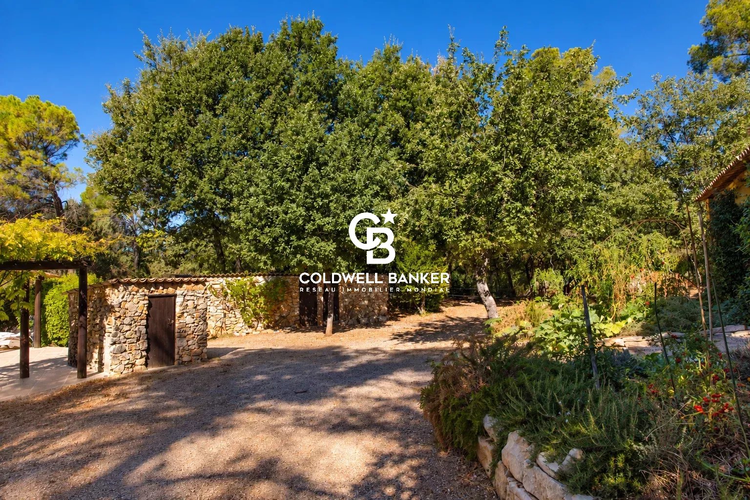 Fayence Propriété de charme avec maison d'amis et installations équestres