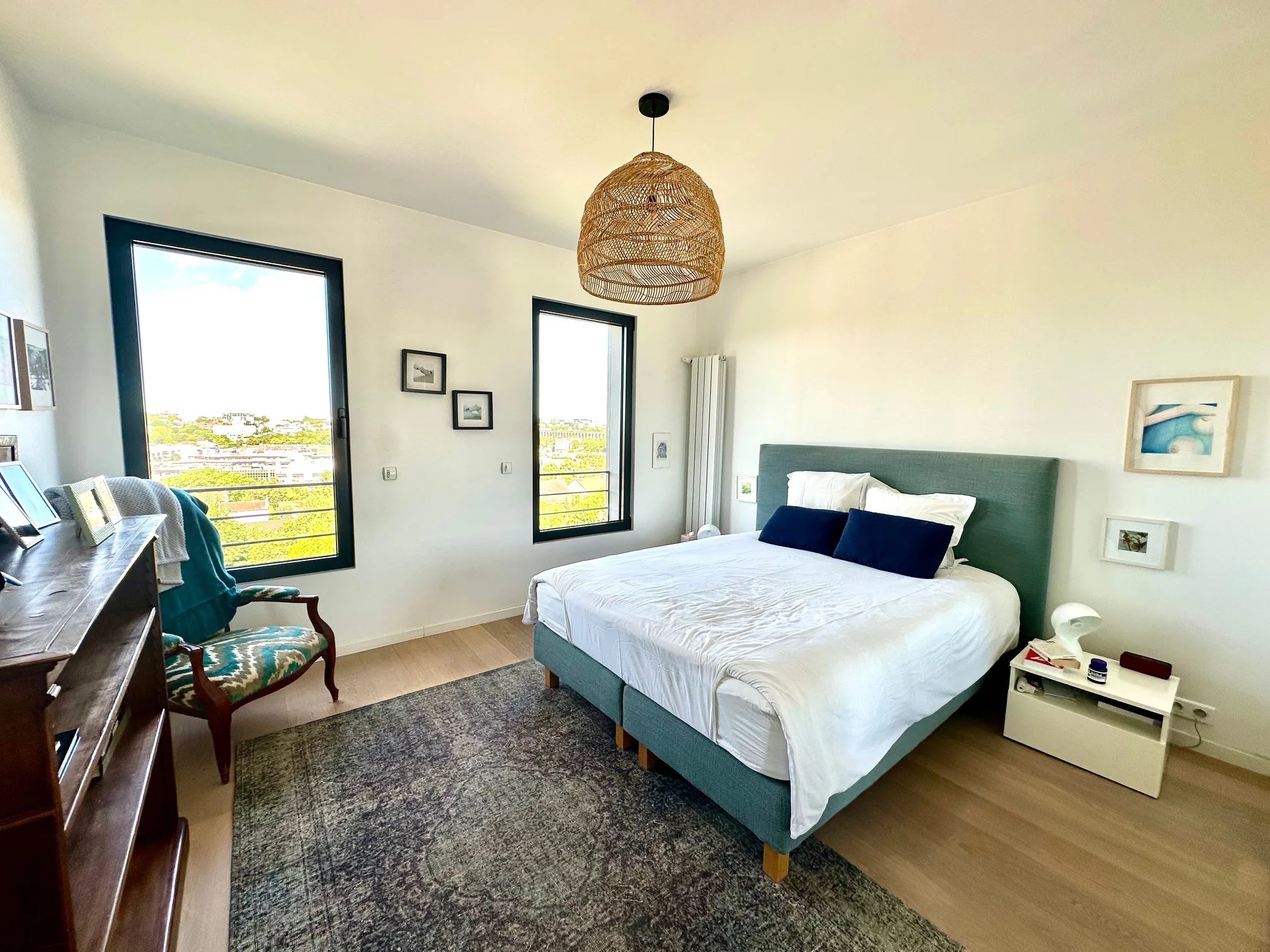 118 m² House in Cachan Coteau Area