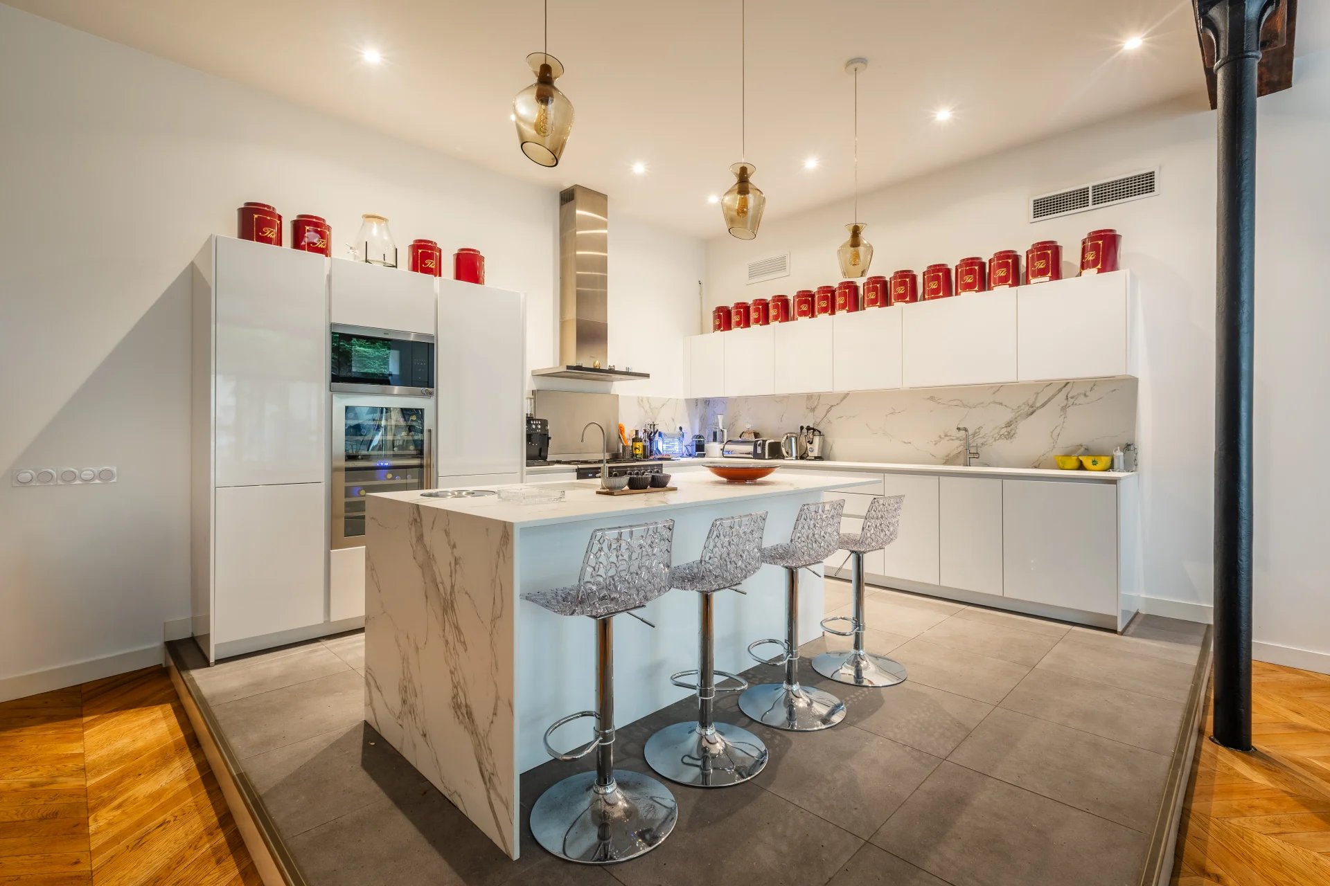 BORDEAUX CHARTRONS – HÔTEL PARTICULIER D’EXCEPTION – 412 M² – PISCINE – JARDIN