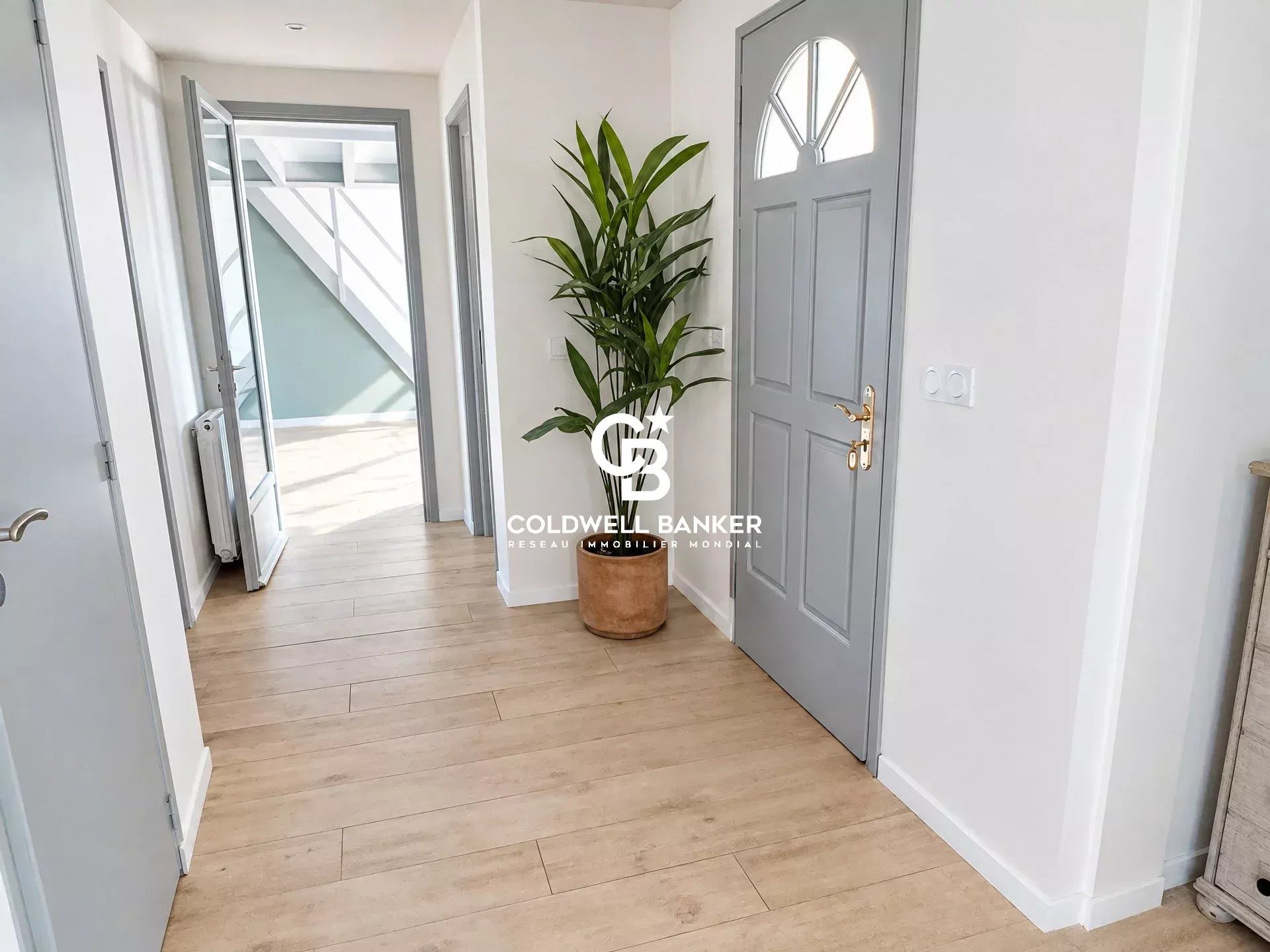 ANDERNOS-LES-BAINS – GRANDE MAISON FAMILIALE – 195 M² – PISCINE – TERRAIN 1 208 M²